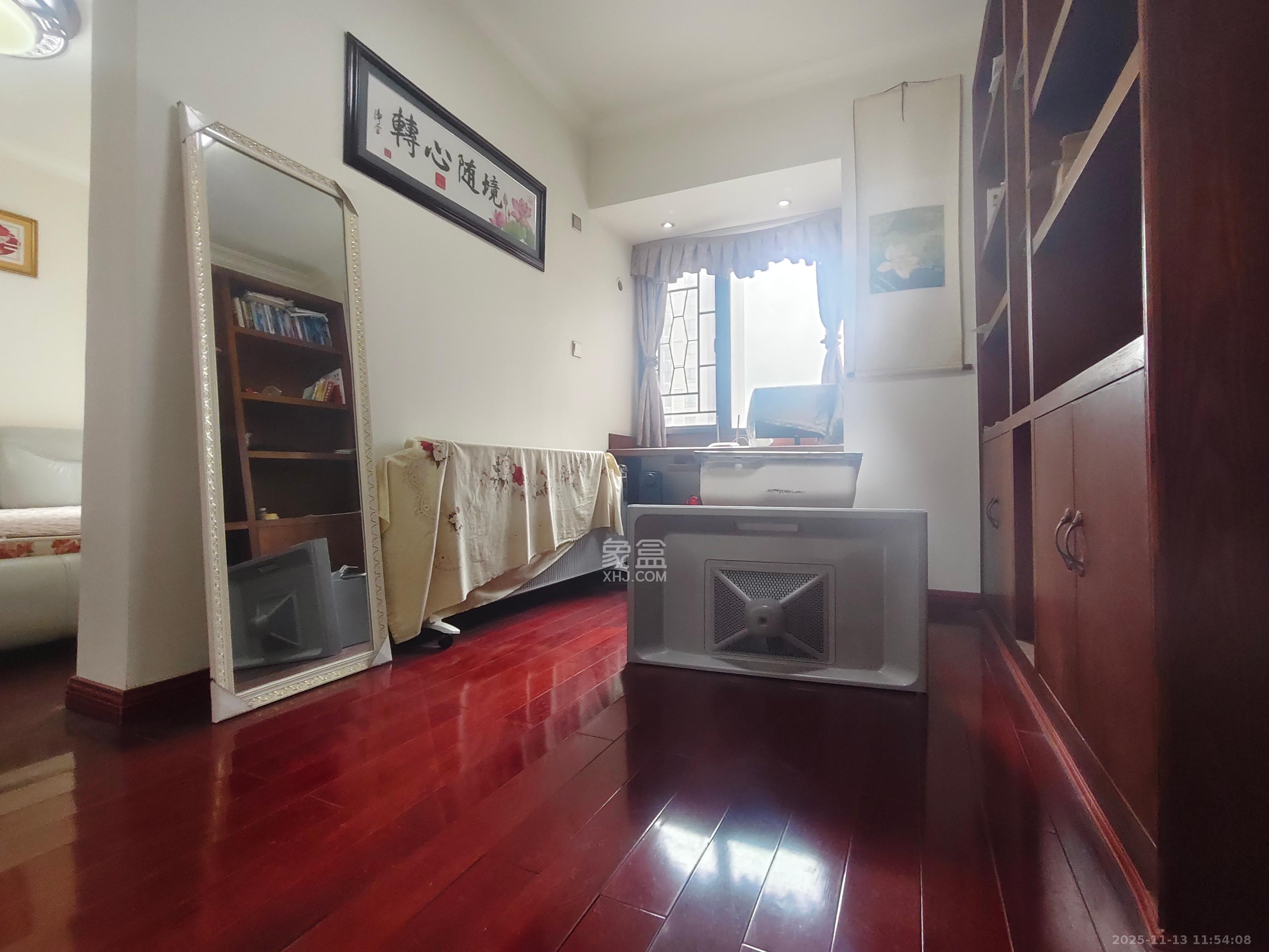 盛地尊域  3室2厅2卫    2200.0元/月室内图