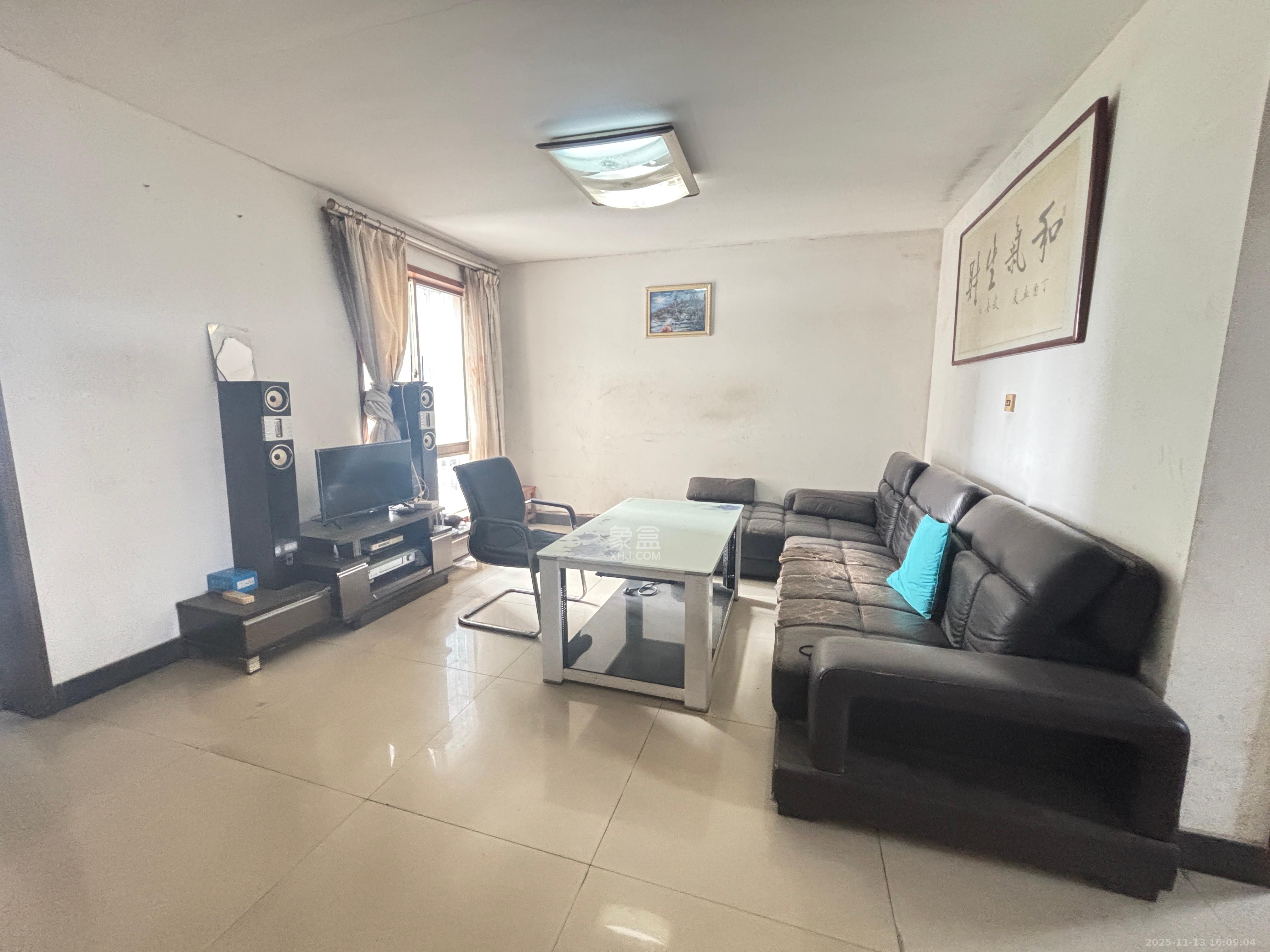 中建嘉苑  3室2厅1卫    1500.0元/月