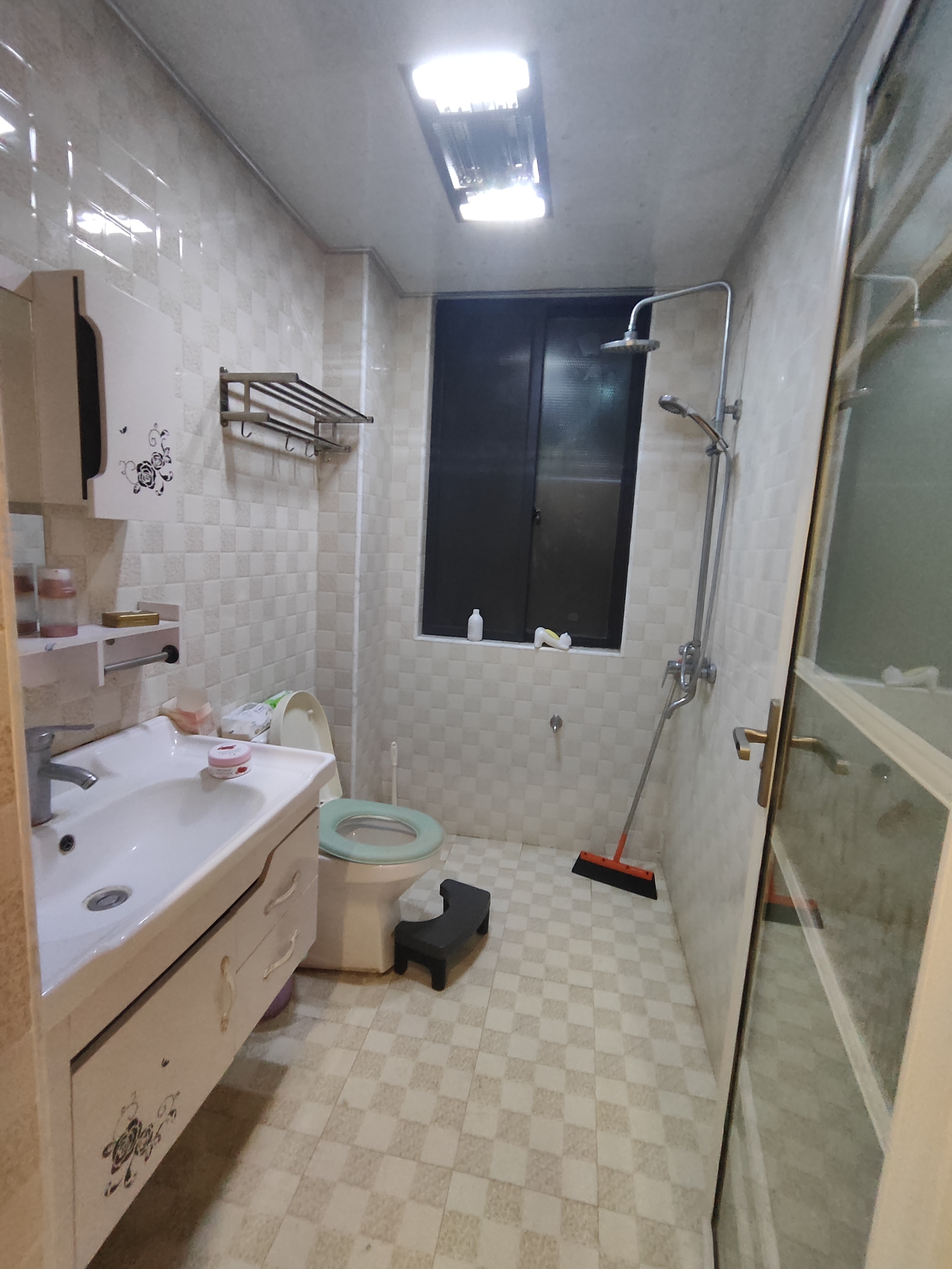 长湖峰境  1室0厅0卫    2100.0元/月室内图