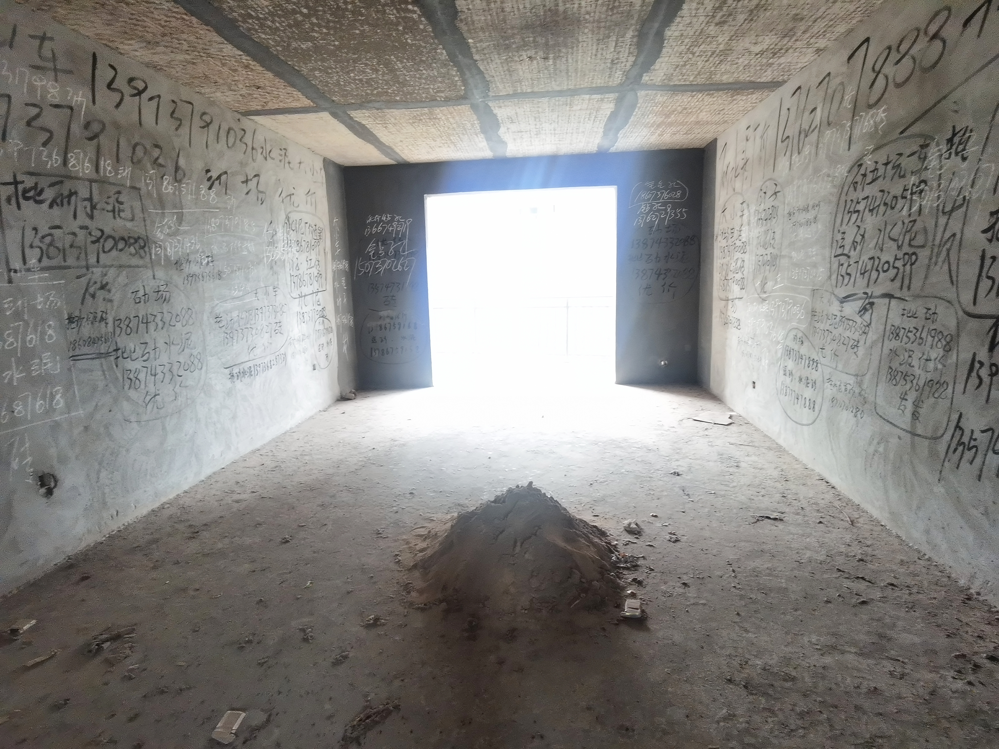 世纪嘉苑  3室2厅1卫    65.0万