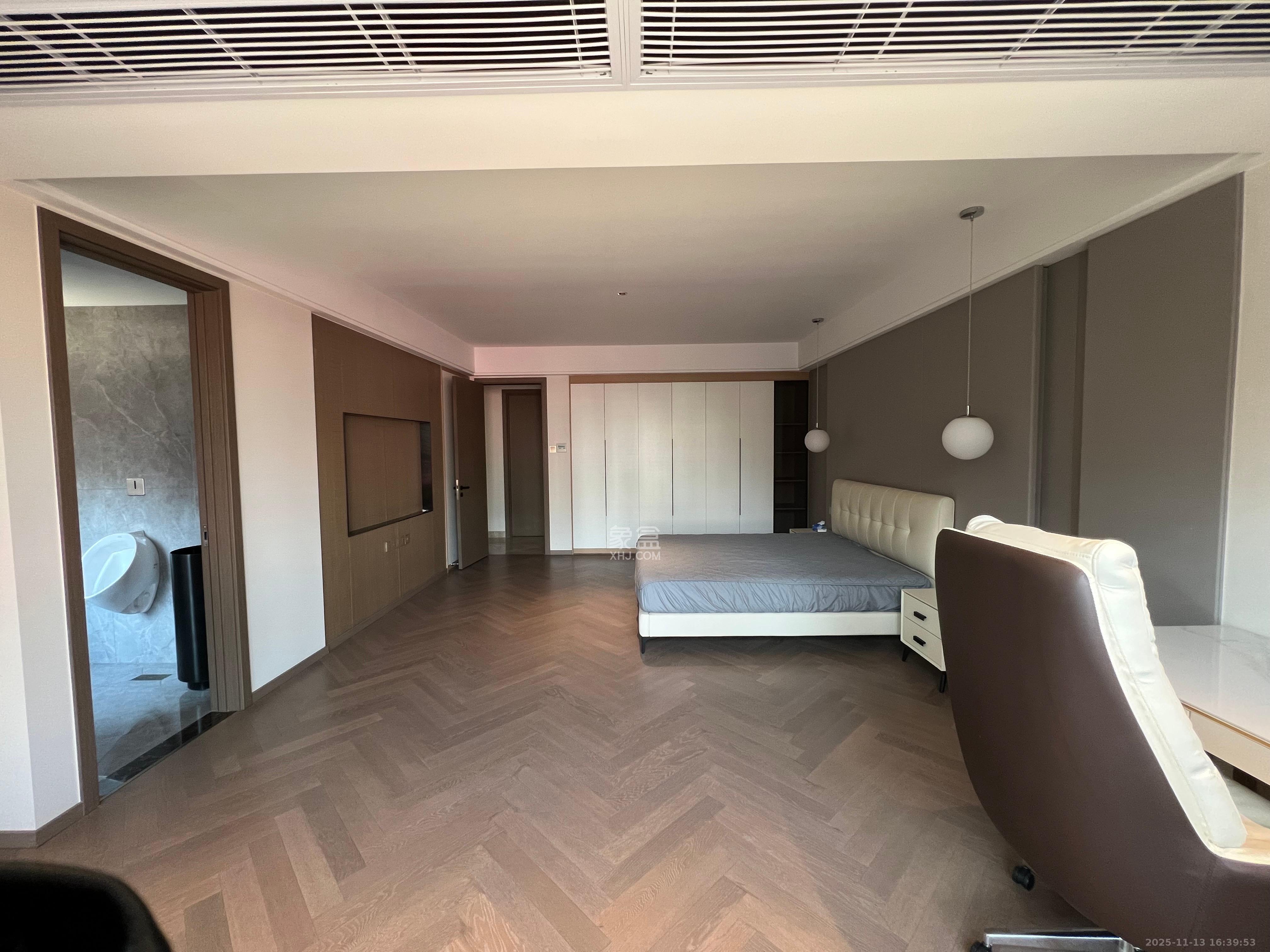 万科紫台  6室2厅4卫    22000.0元/月室内图