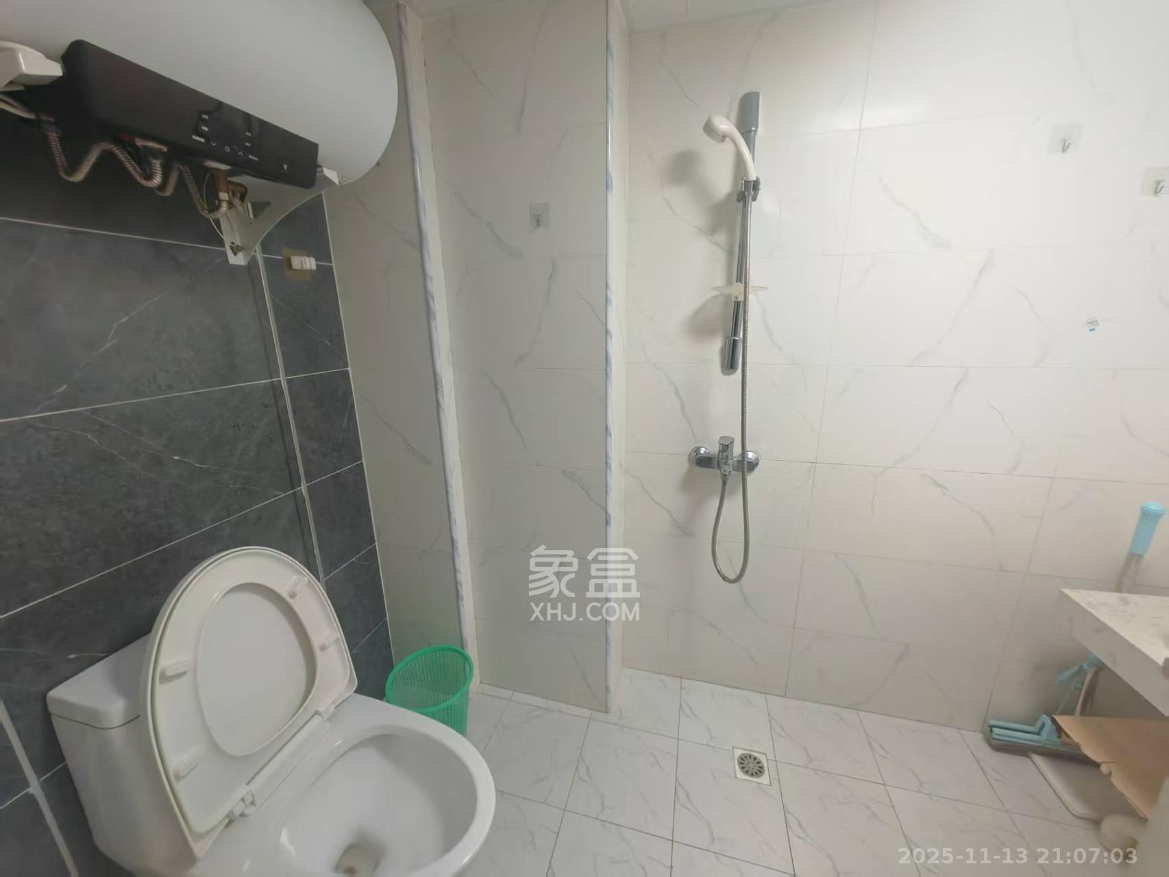 东盈商业广场（华泉城市广场）  1室0厅0卫    2300.0元/月室内图