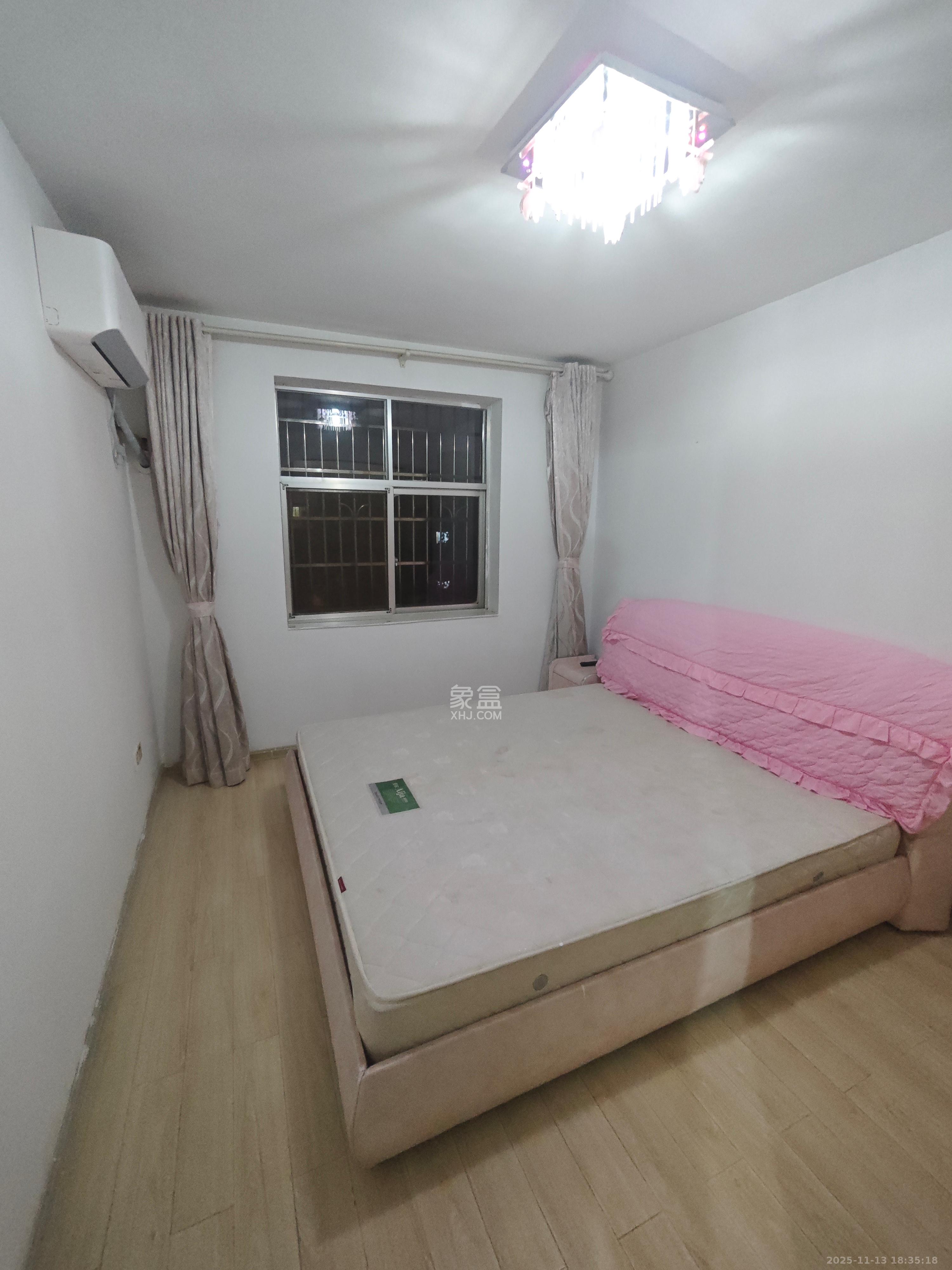 桔园小区1-8片  2室1厅1卫    1500.0元/月室内图