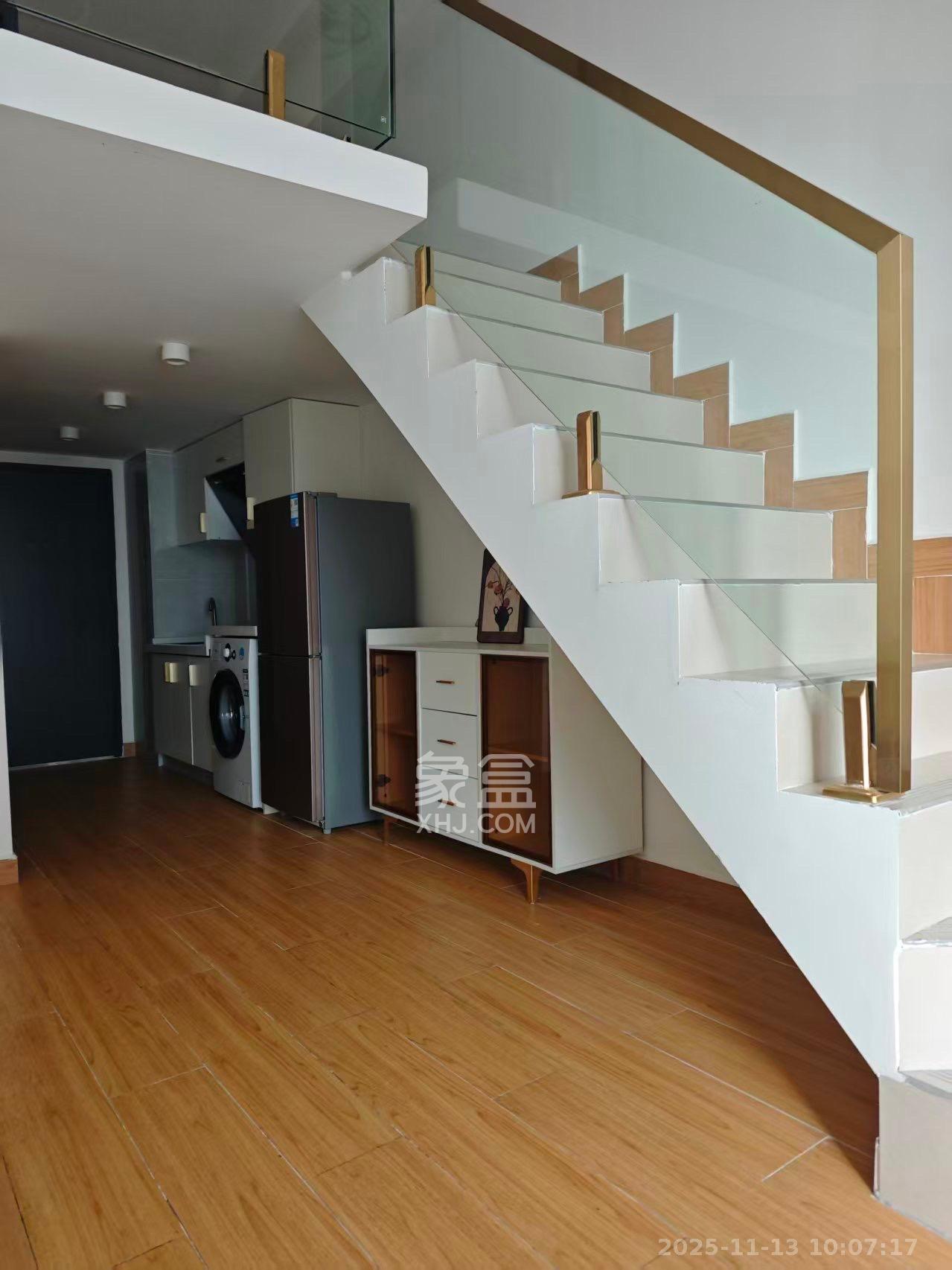 敬天广场  1室0厅0卫    2200.0元/月室内图