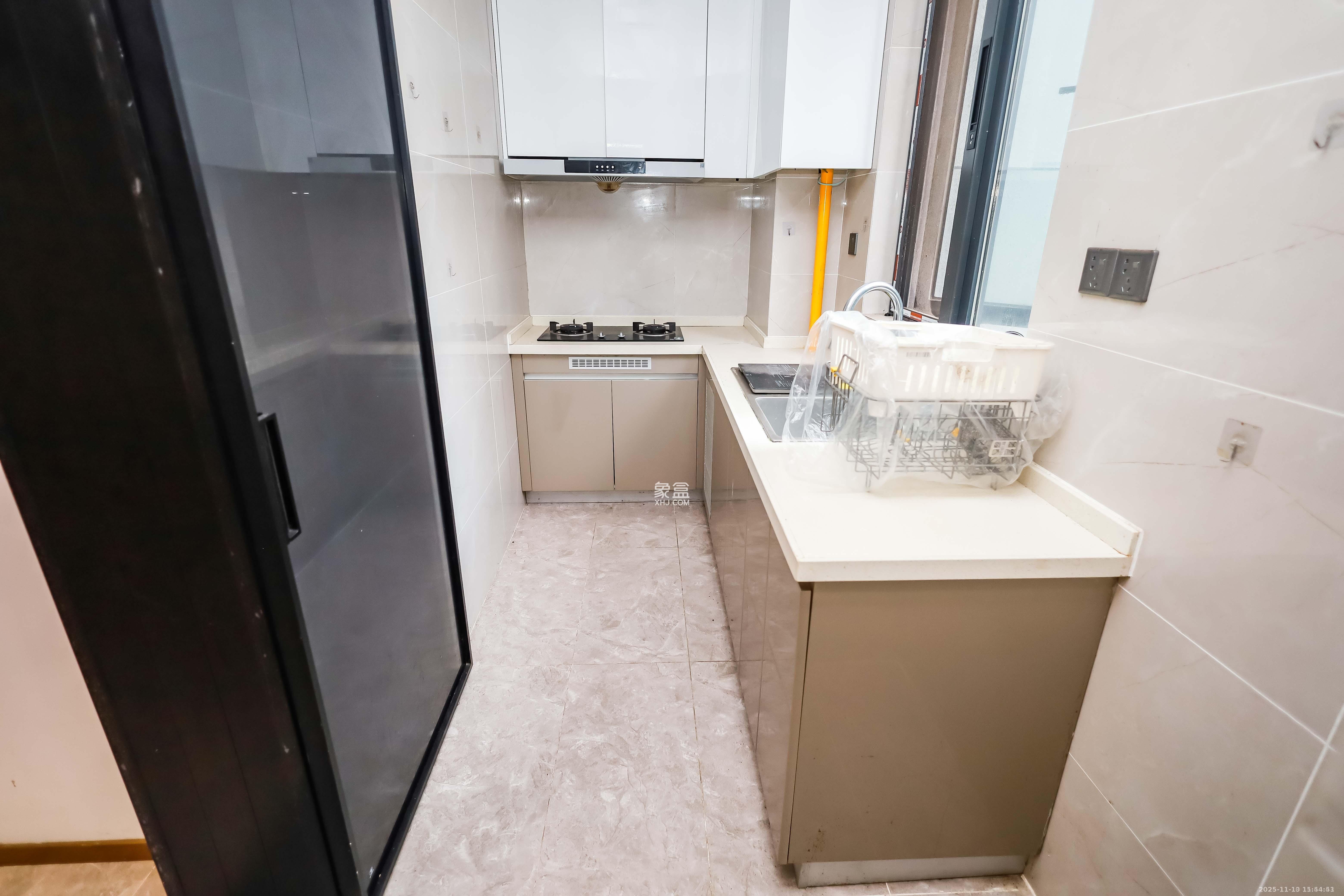 招商雍山湖  4室2厅2卫    3200.0元/月室内图