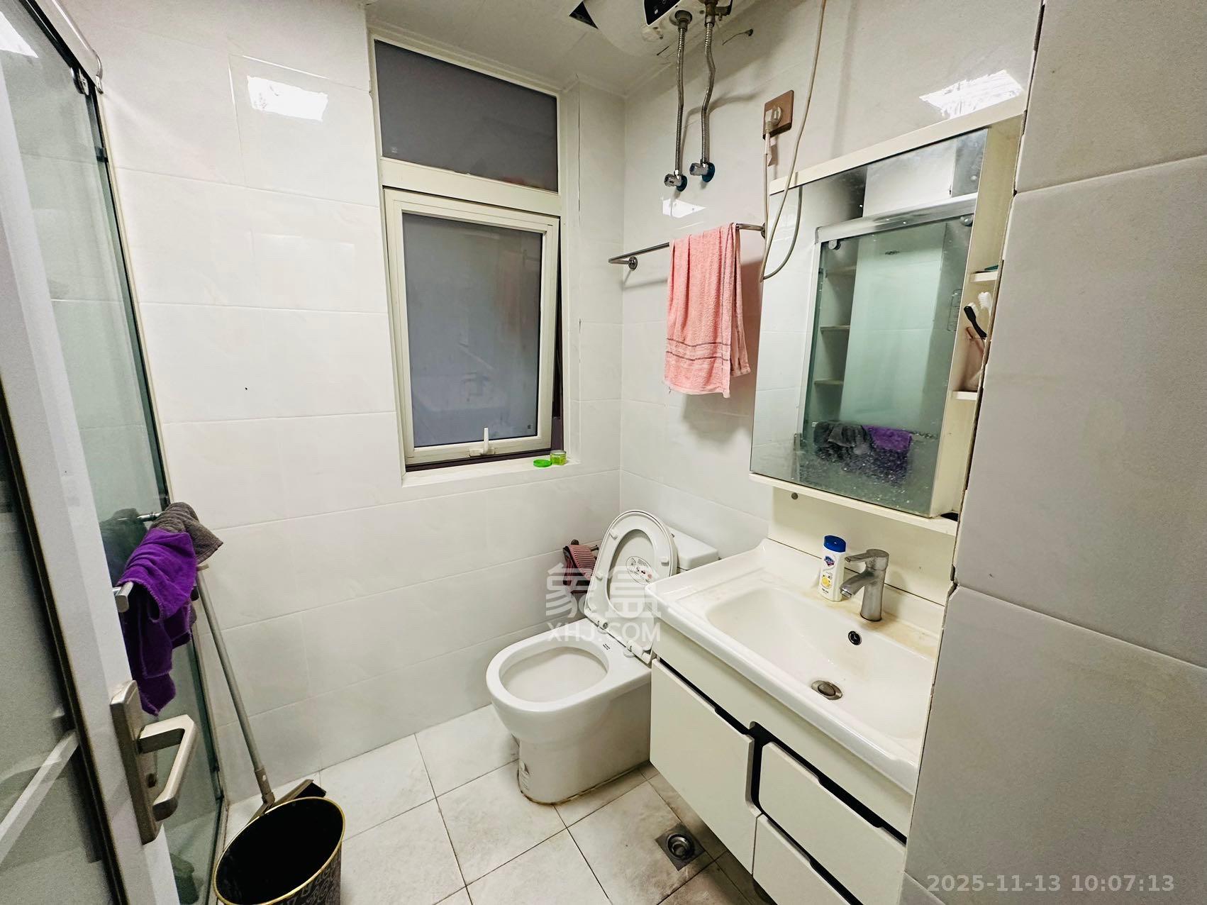 北辰三角洲E4区  1室1厅1卫    2400.0元/月室内图