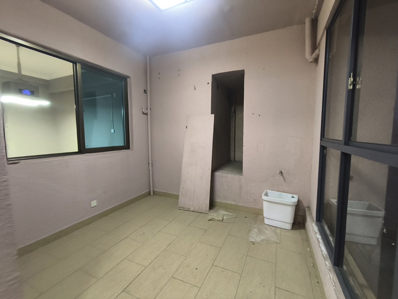 碧桂园  4室2厅3卫    2500.0元/月室内图