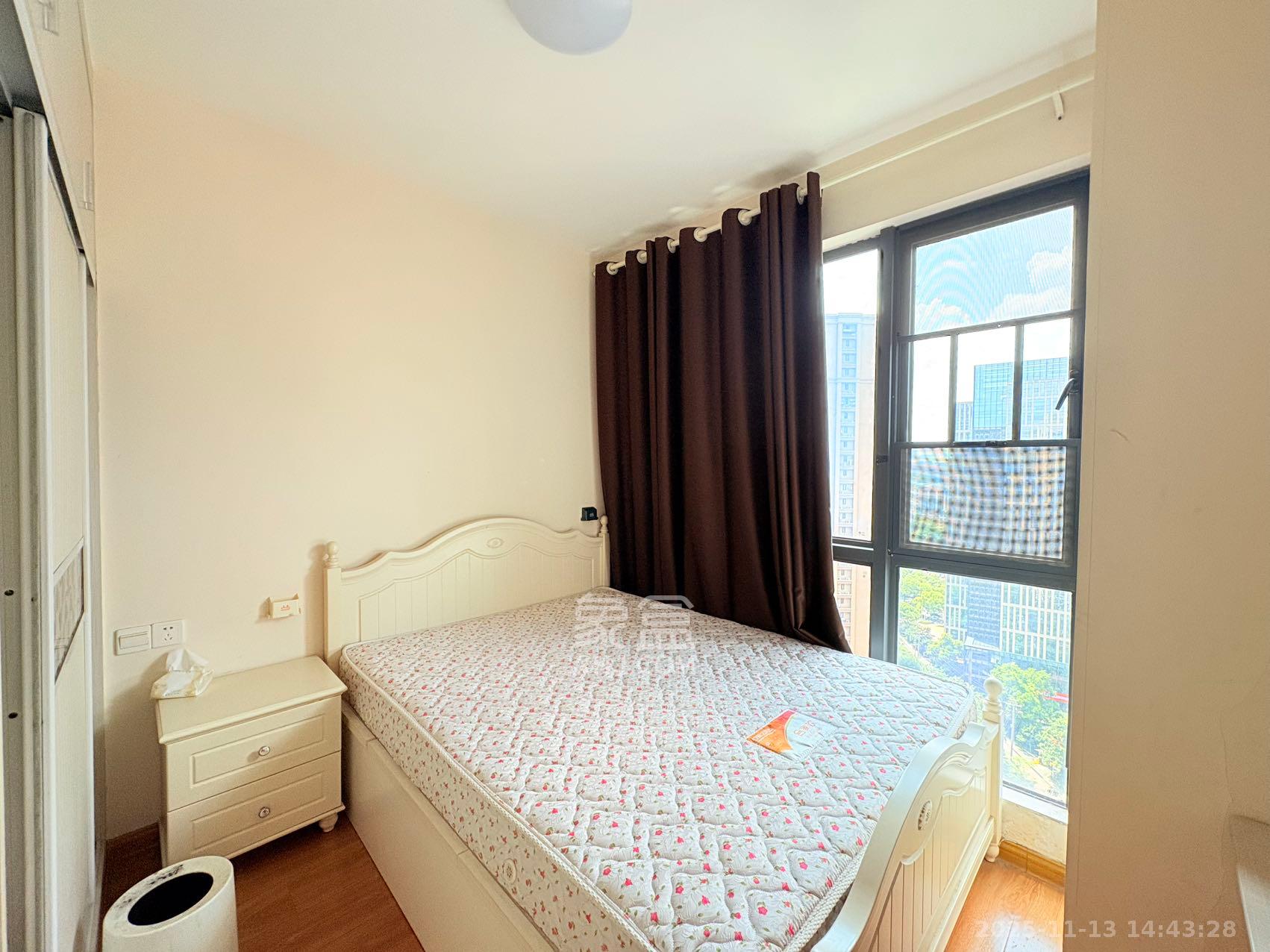 融科东南海  2室1厅1卫    2000.0元/月室内图