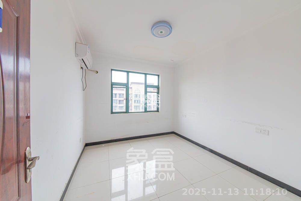 克拉美丽山庄（晟领国际）  3室2厅2卫    2000.0元/月室内图