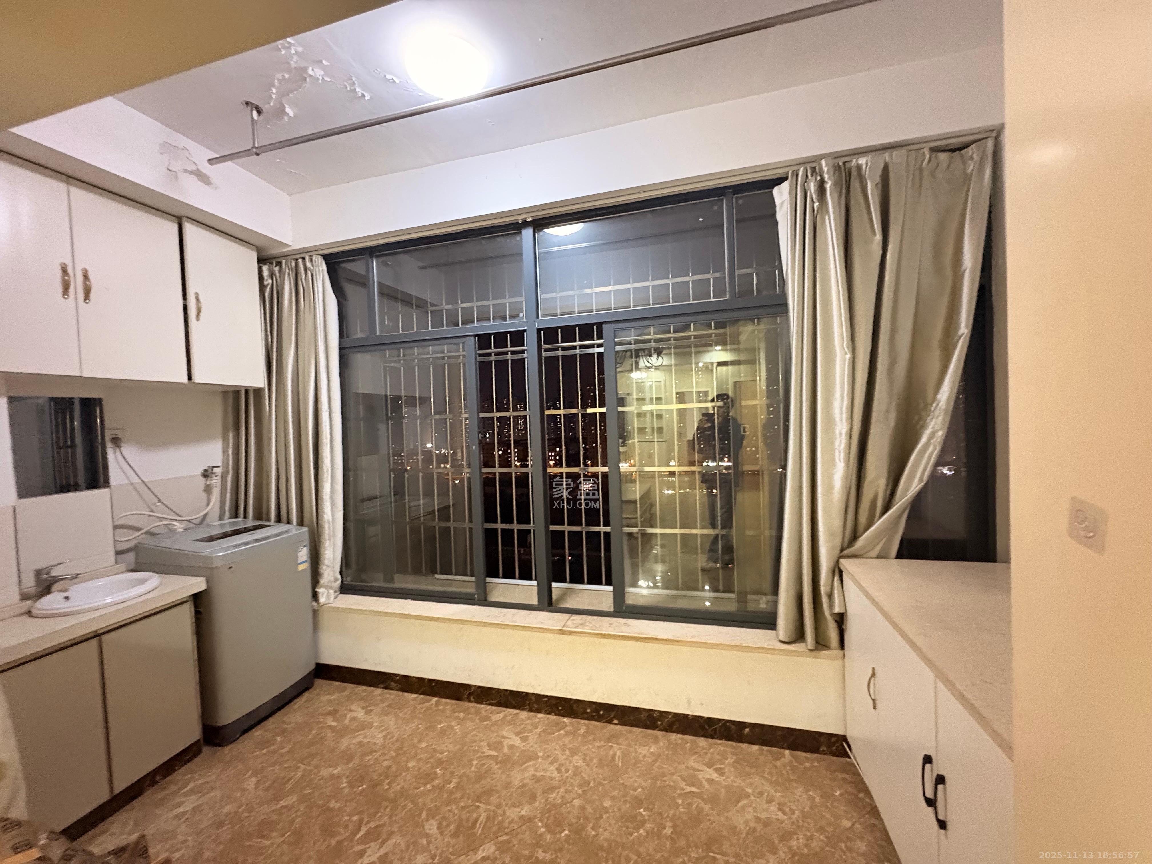 丰园城（鄱阳小区二期）  1室0厅0卫    2300.0元/月室内图