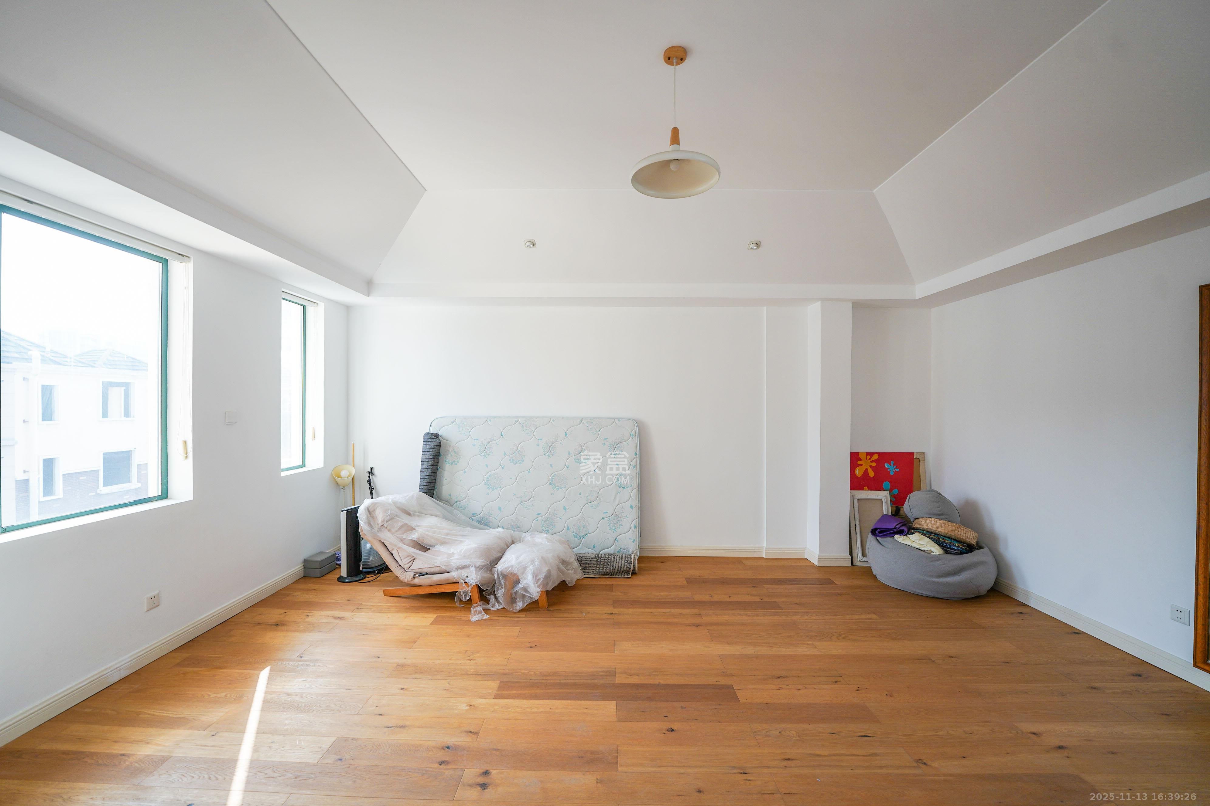 御邦  1室0厅0卫    298.0万卧室