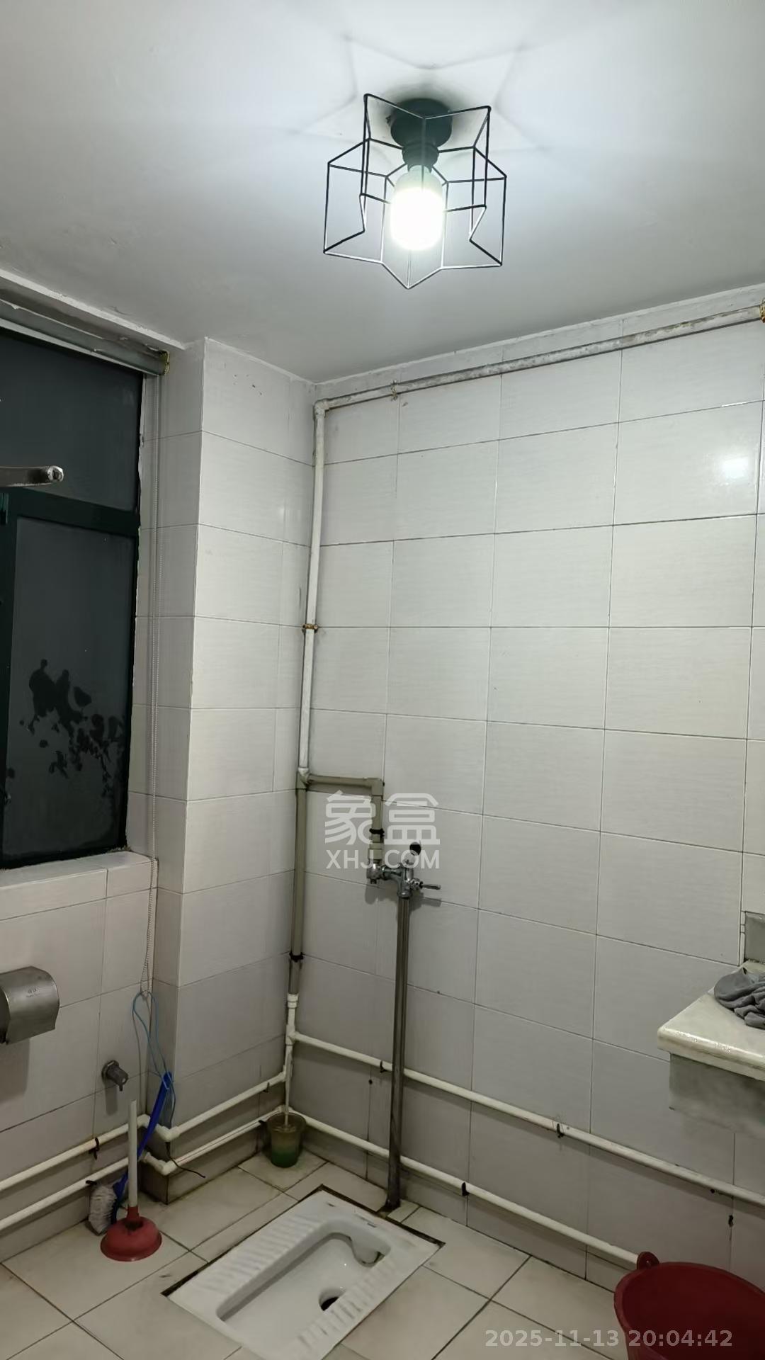 王府花园 3室2厅1卫 3000.0元/月 王府花园 3室2厅1卫 3000.0元/月室内图