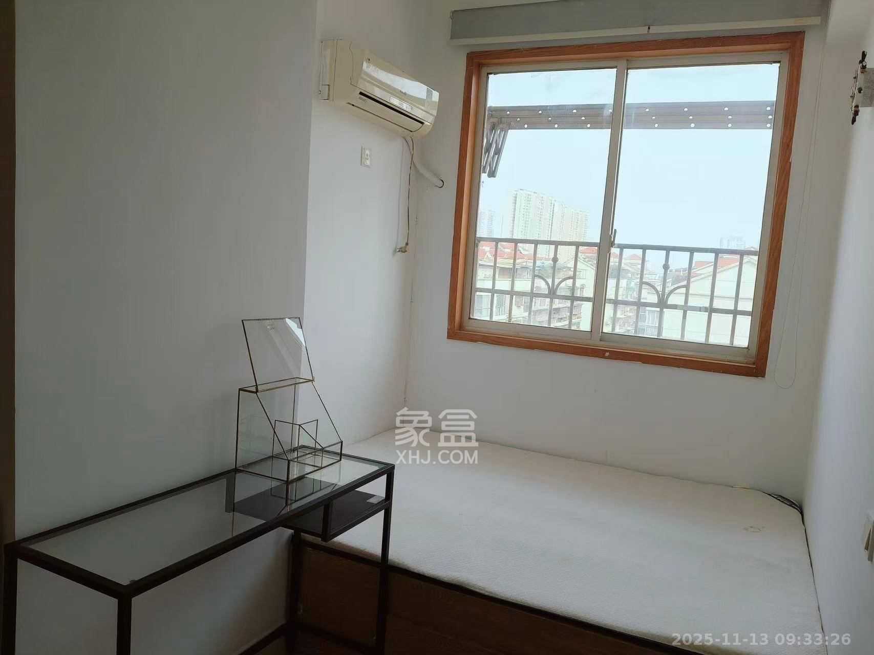 时代先锋  1室0厅0卫    850.0元/月室内图