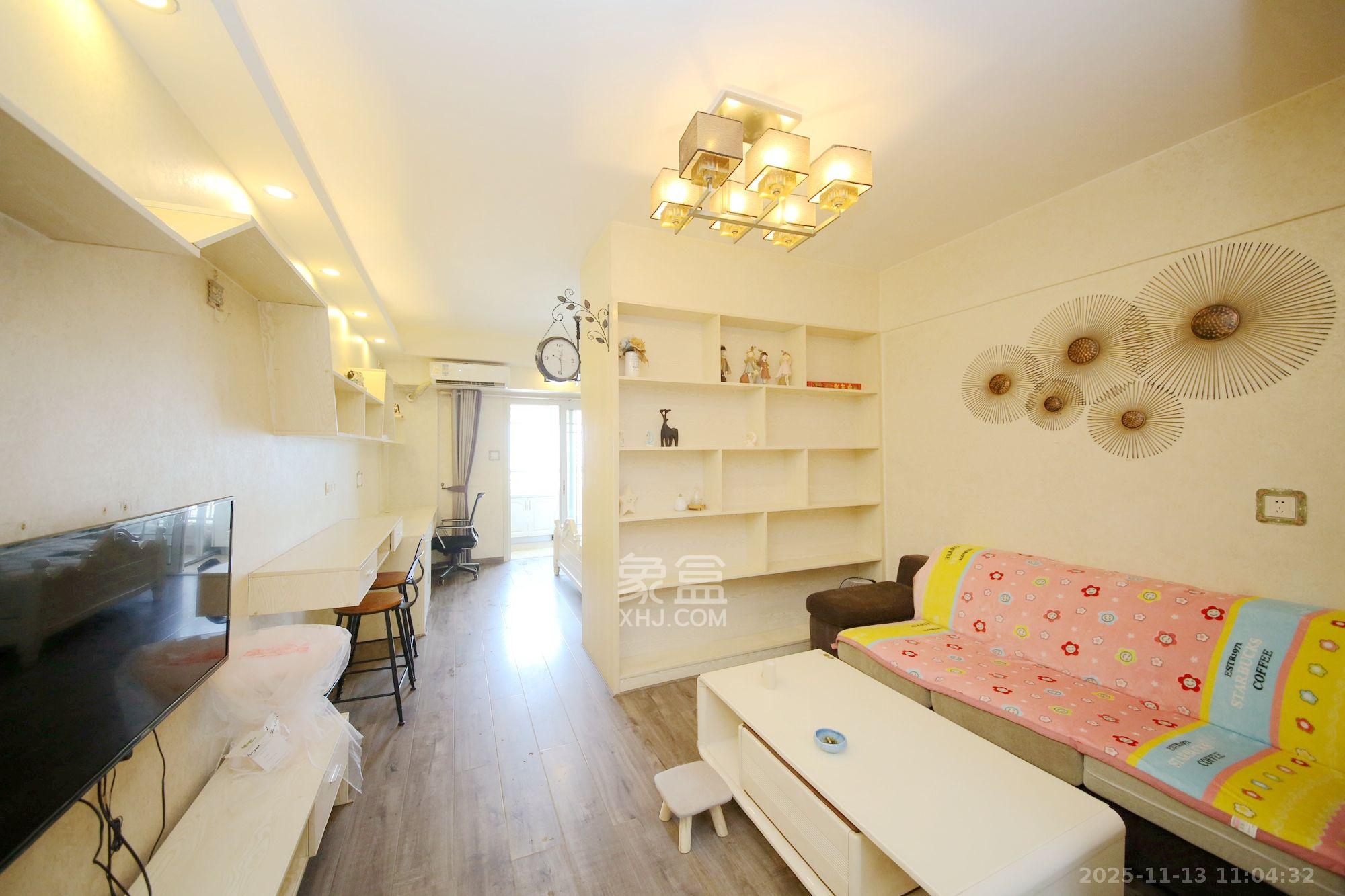 上城金都  1室1厅1卫    2500.0元/月室内图