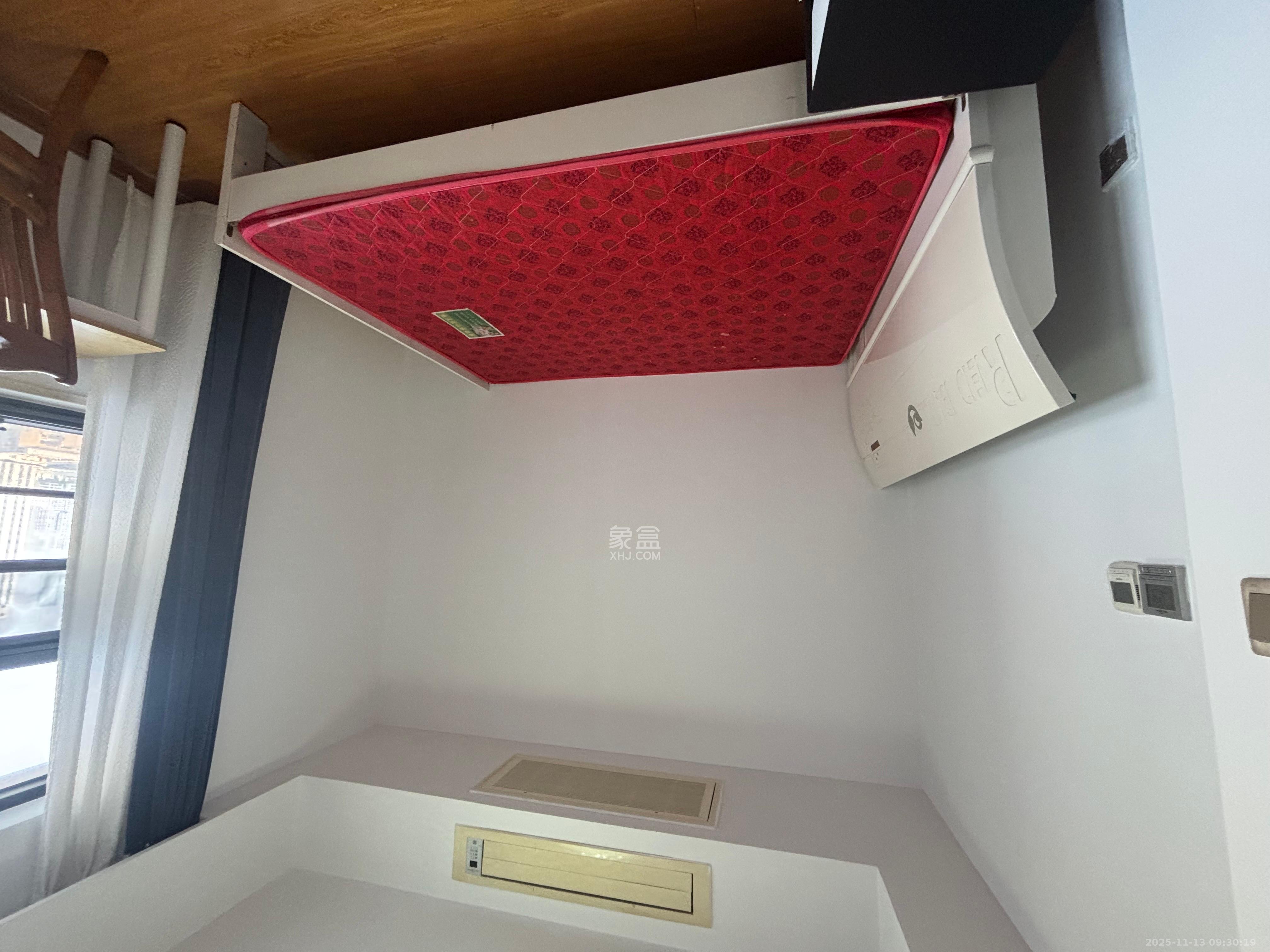 东塘瑞府  2室2厅1卫    2400.0元/月室内图