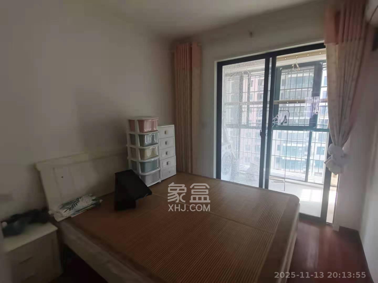 尊邸华庭 3室1厅1卫 2300.0元/月 尊邸华庭 3室1厅1卫 2300.0元/月室内图