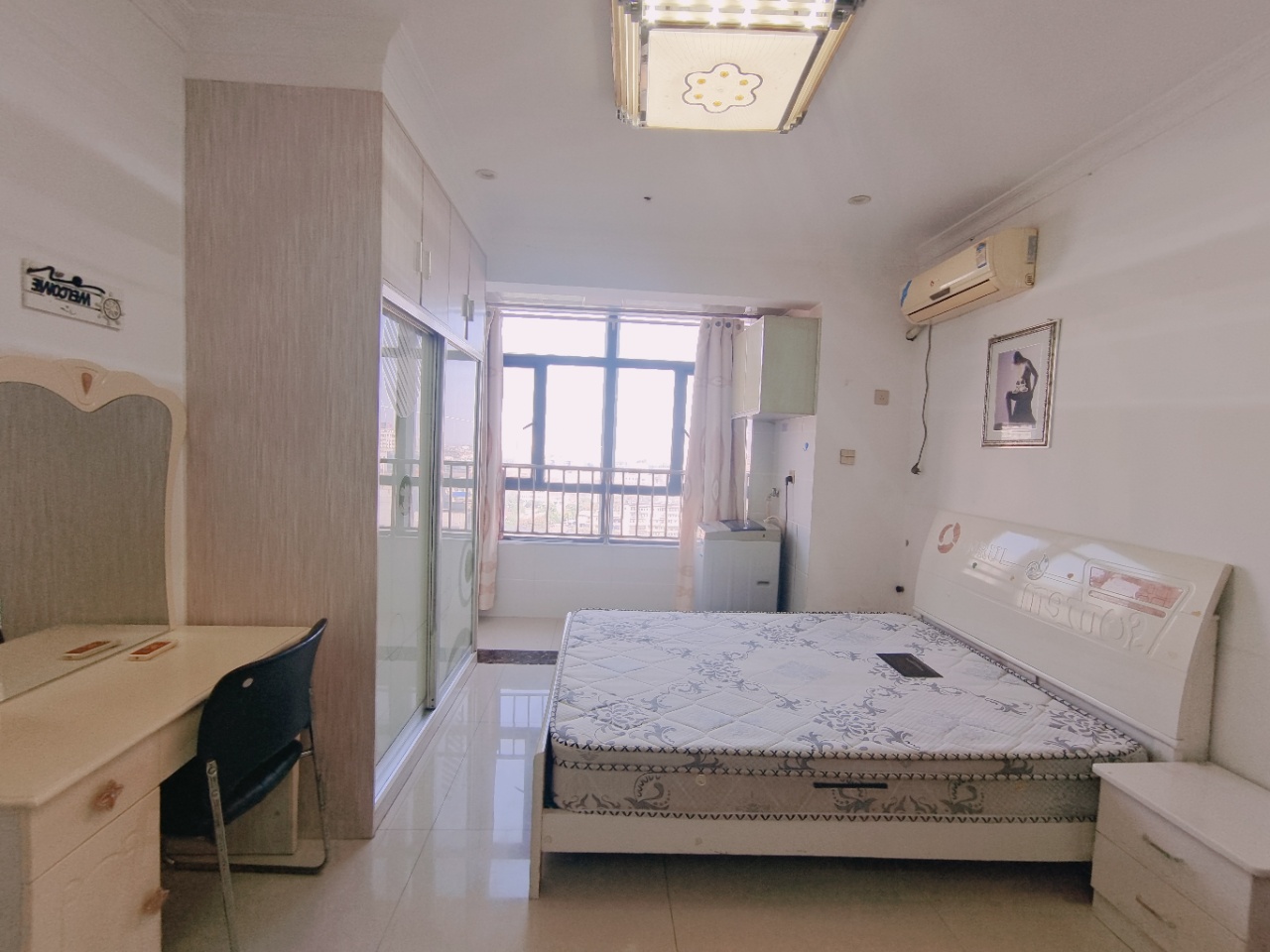 梓山湖公馆  1室1厅1卫    1100.0元/月室内图