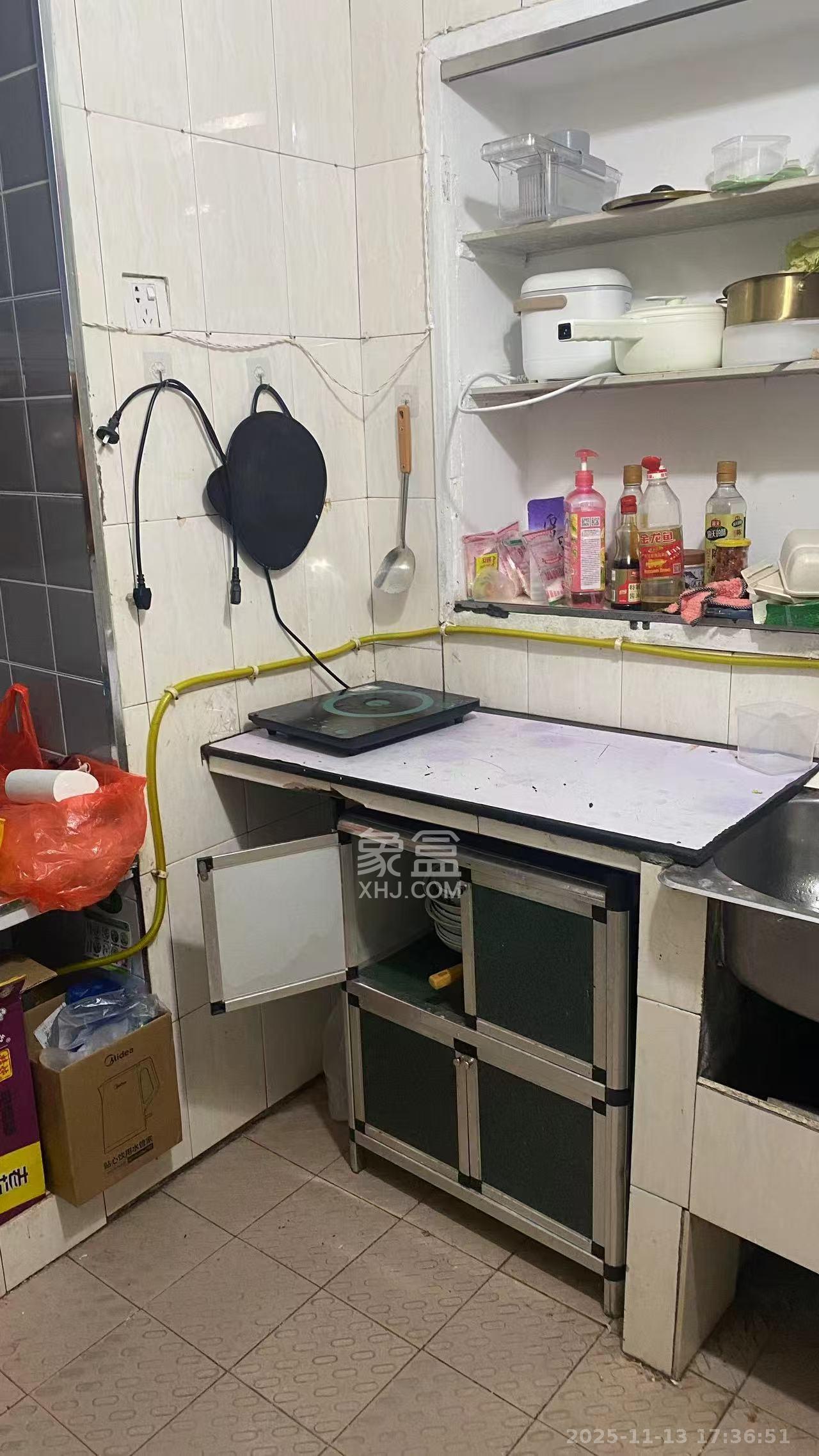 解放四村石子冲  1室0厅0卫    1200.0元/月室内图