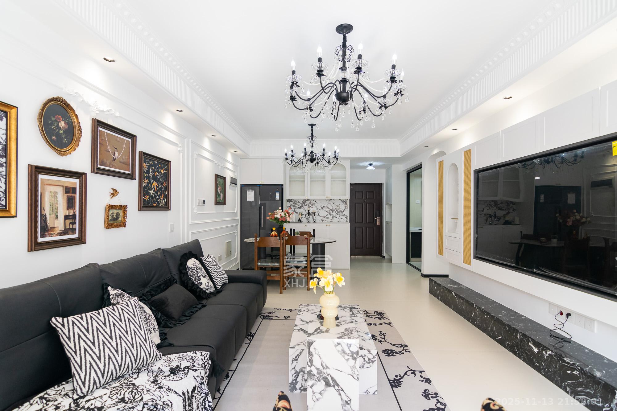 澳海谷山府 3室2厅2卫 76.8万 澳海谷山府 3室2厅2卫 76.8万客厅