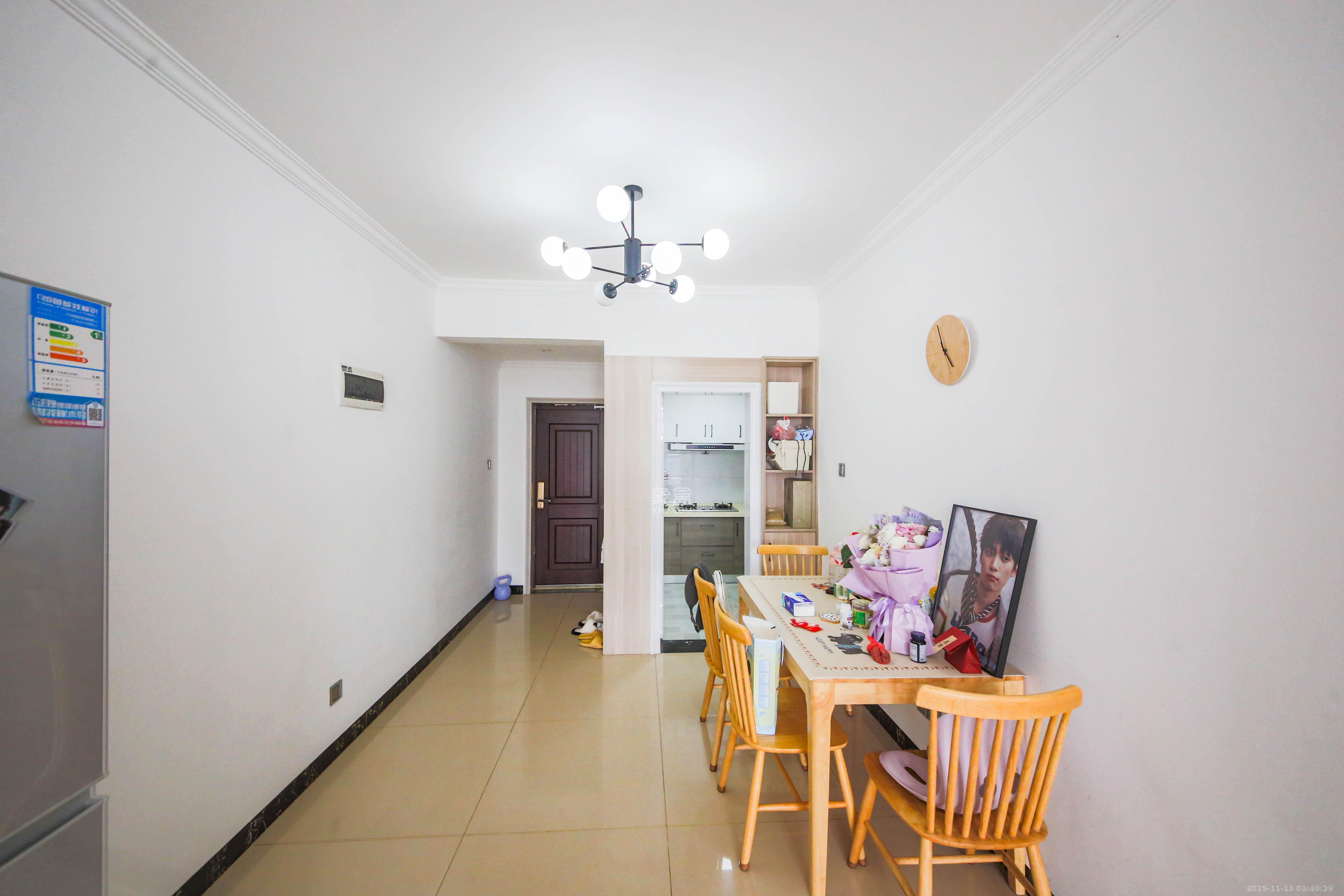 丽水熙园 3室2厅1卫 98.0万 丽水熙园 3室2厅1卫 98.0万客厅