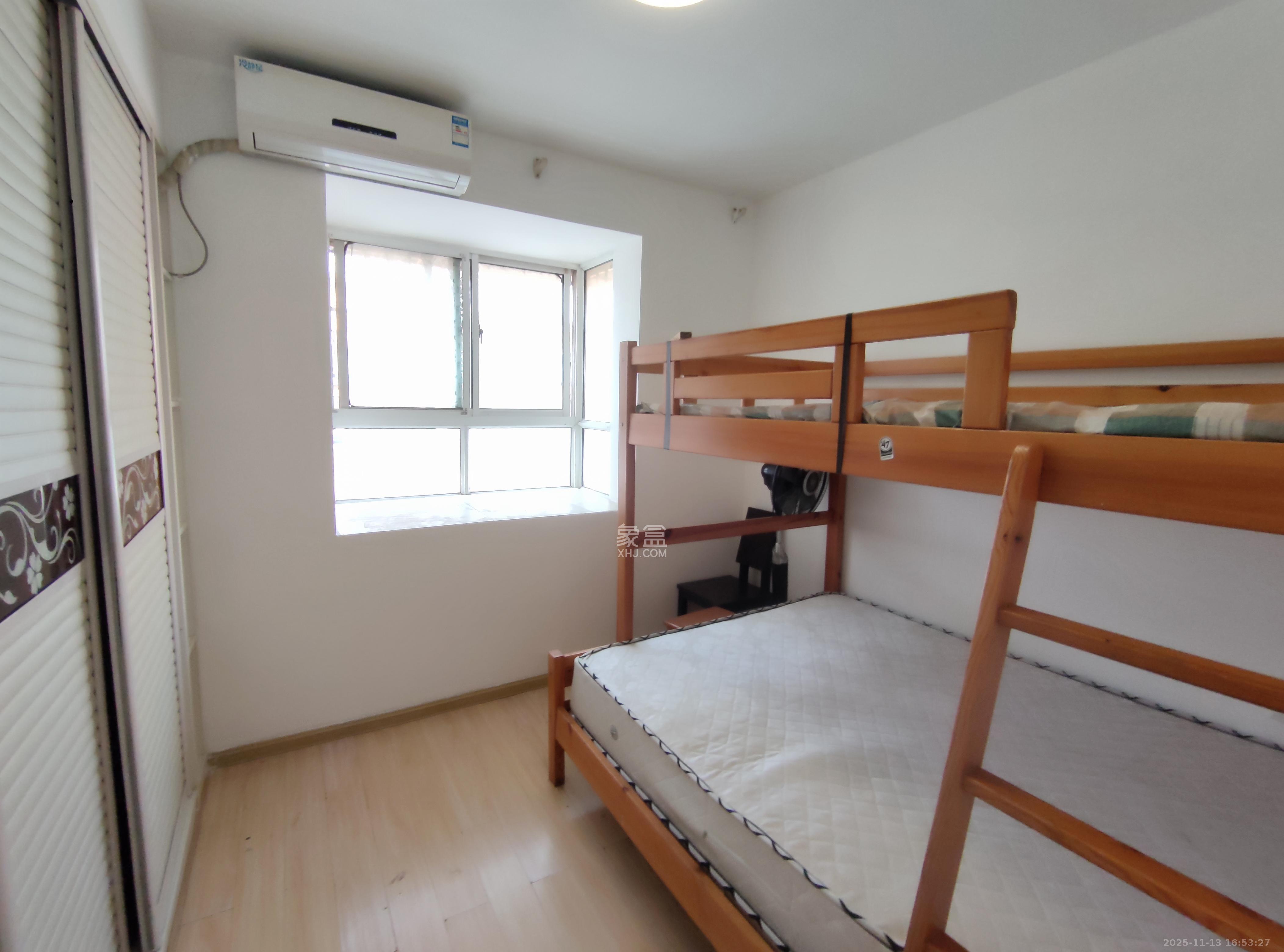 润芳园  3室2厅1卫    2000.0元/月室内图