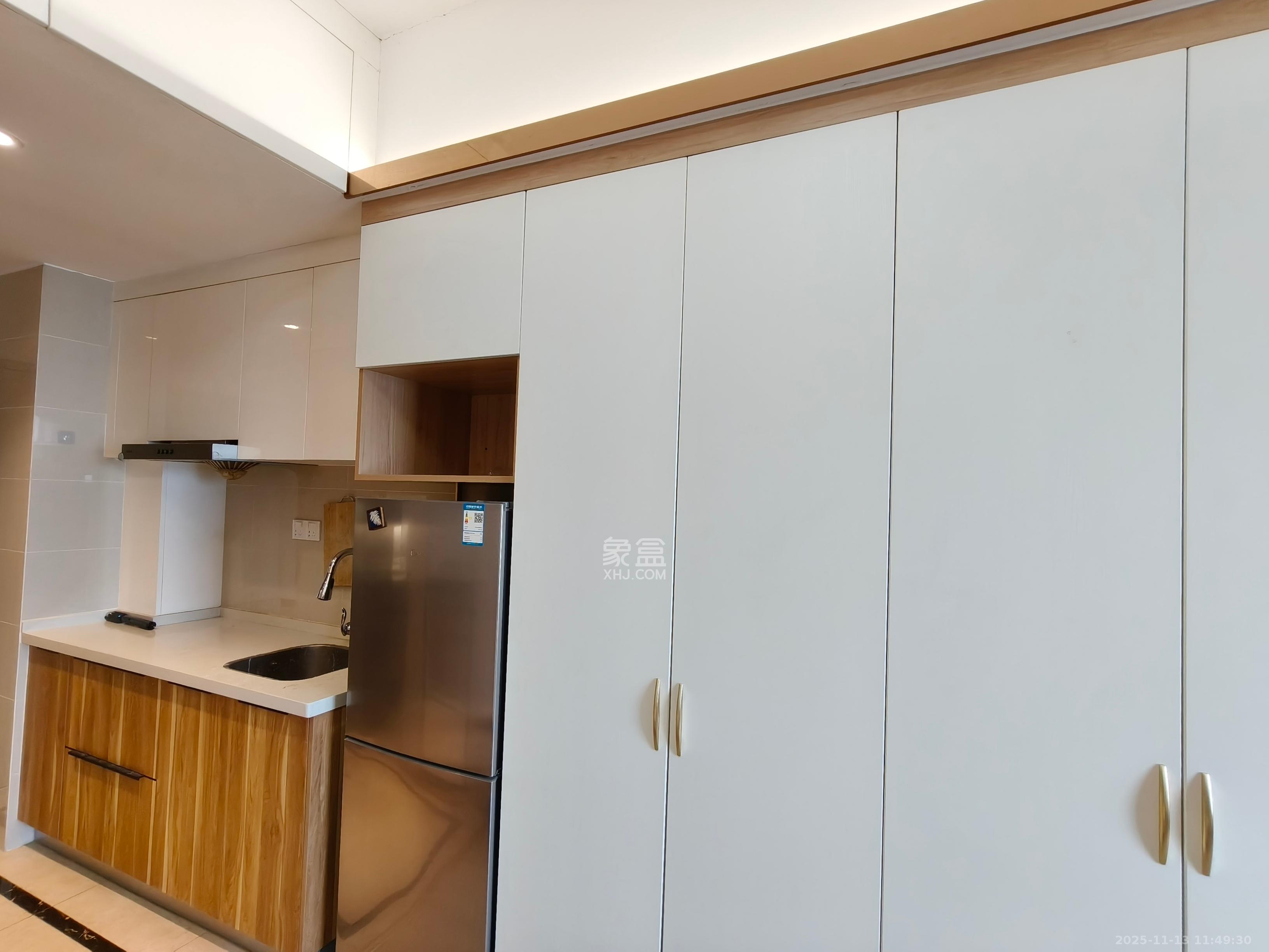 远洋外滩壹号  1室0厅0卫    2100.0元/月室内图