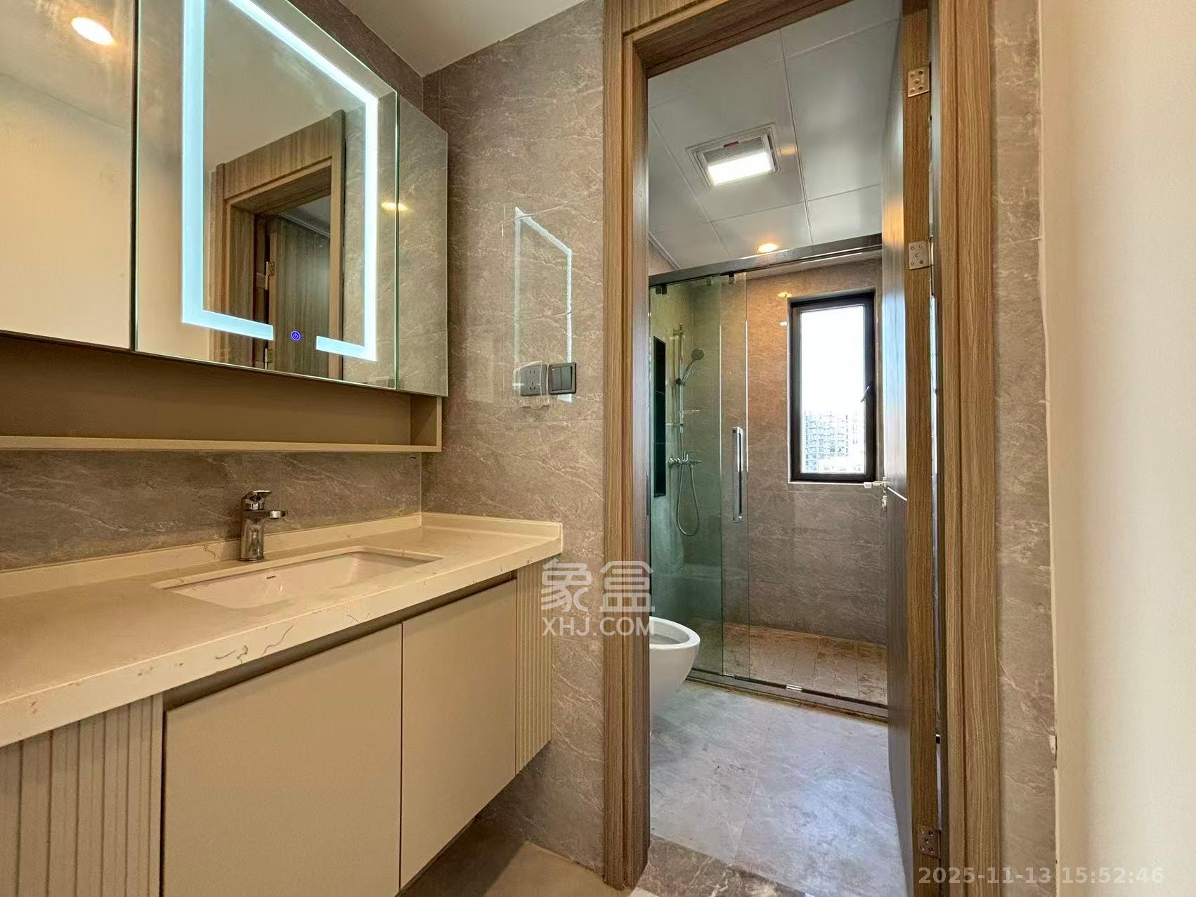 三一云谷  3室2厅2卫    3200.0元/月室内图