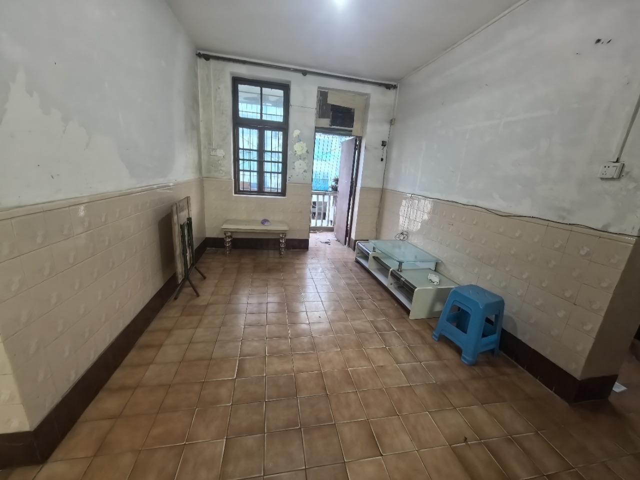 甸花新村 3室2厅1卫 59.0万 甸花新村 3室2厅1卫 59.0万客厅