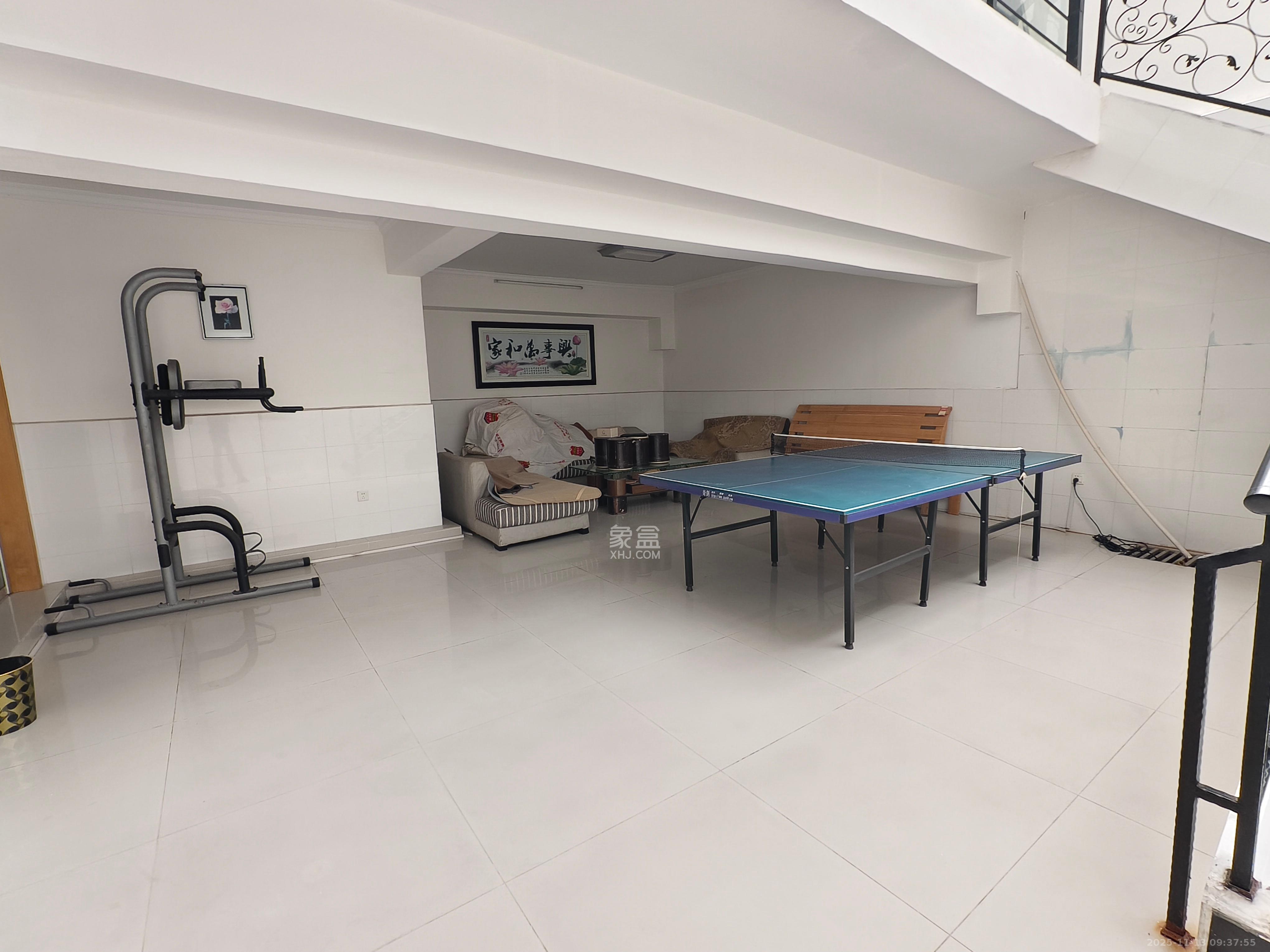 东业早安星城  3室2厅2卫    3000.0元/月室内图