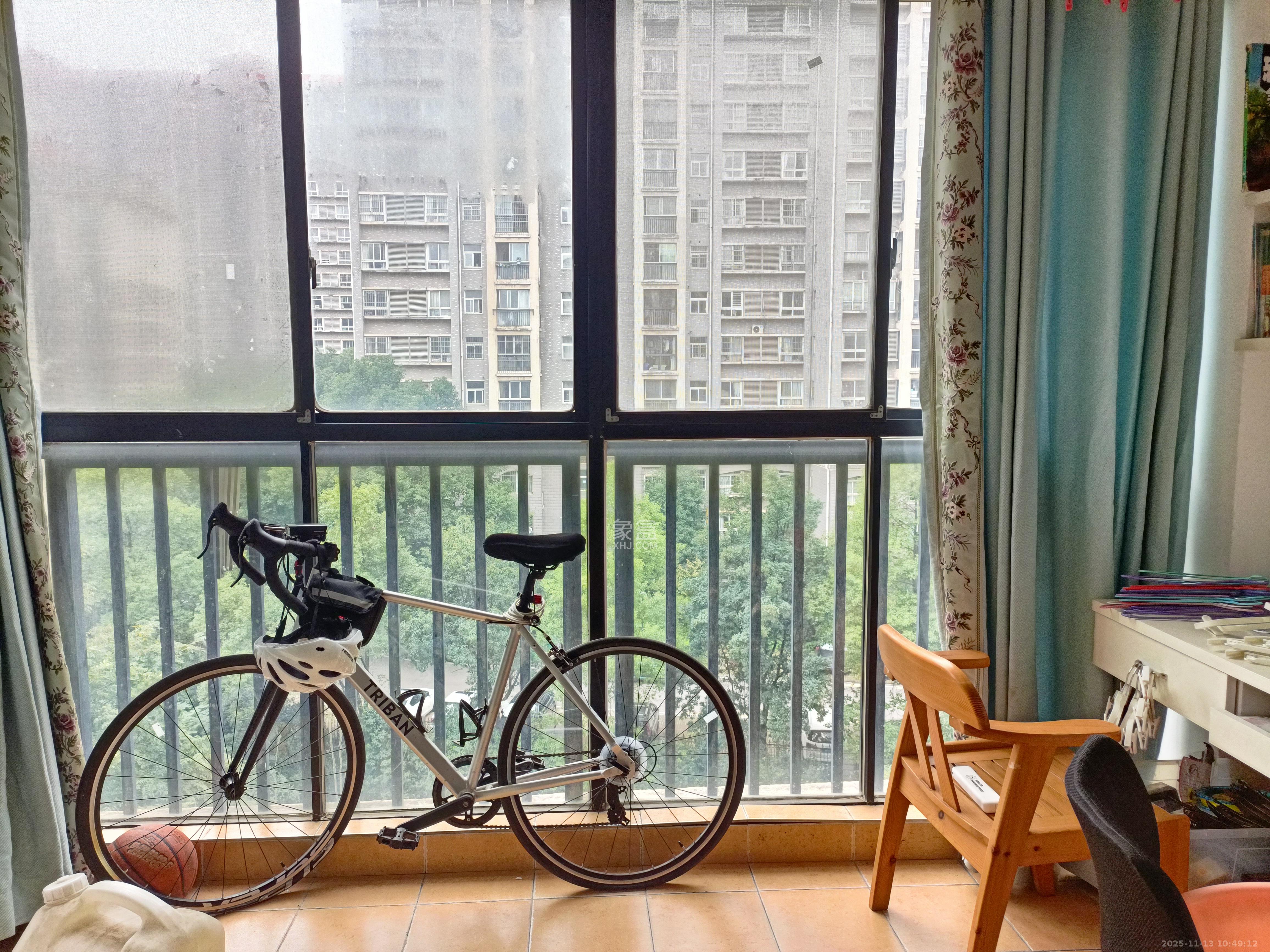 三江花中城  2室2厅1卫    2300.0元/月室内图