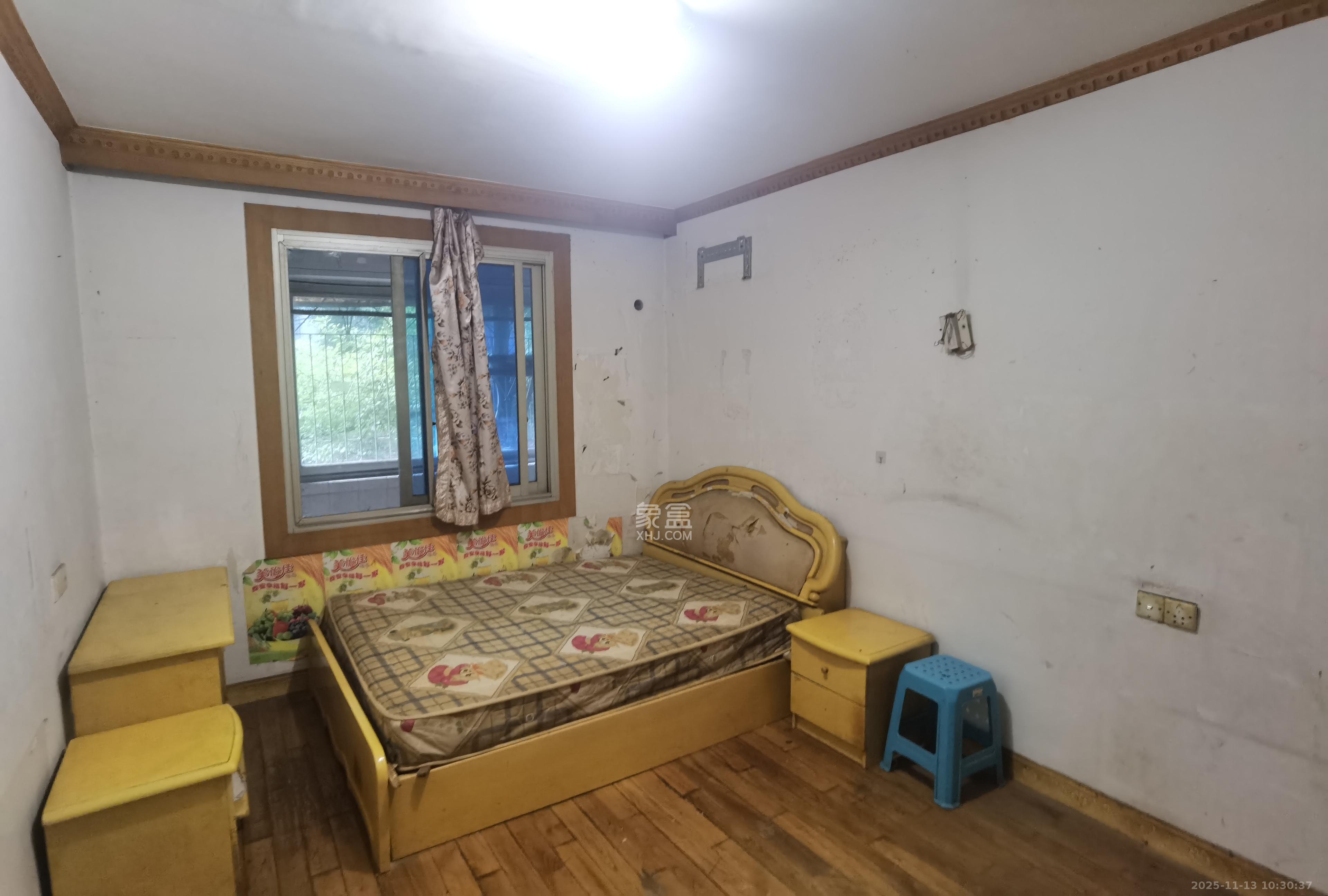 桔园小区1-8片 2室1厅1卫 1500.0元/月 桔园小区1-8片 2室1厅1卫 1500.0元/月室内图