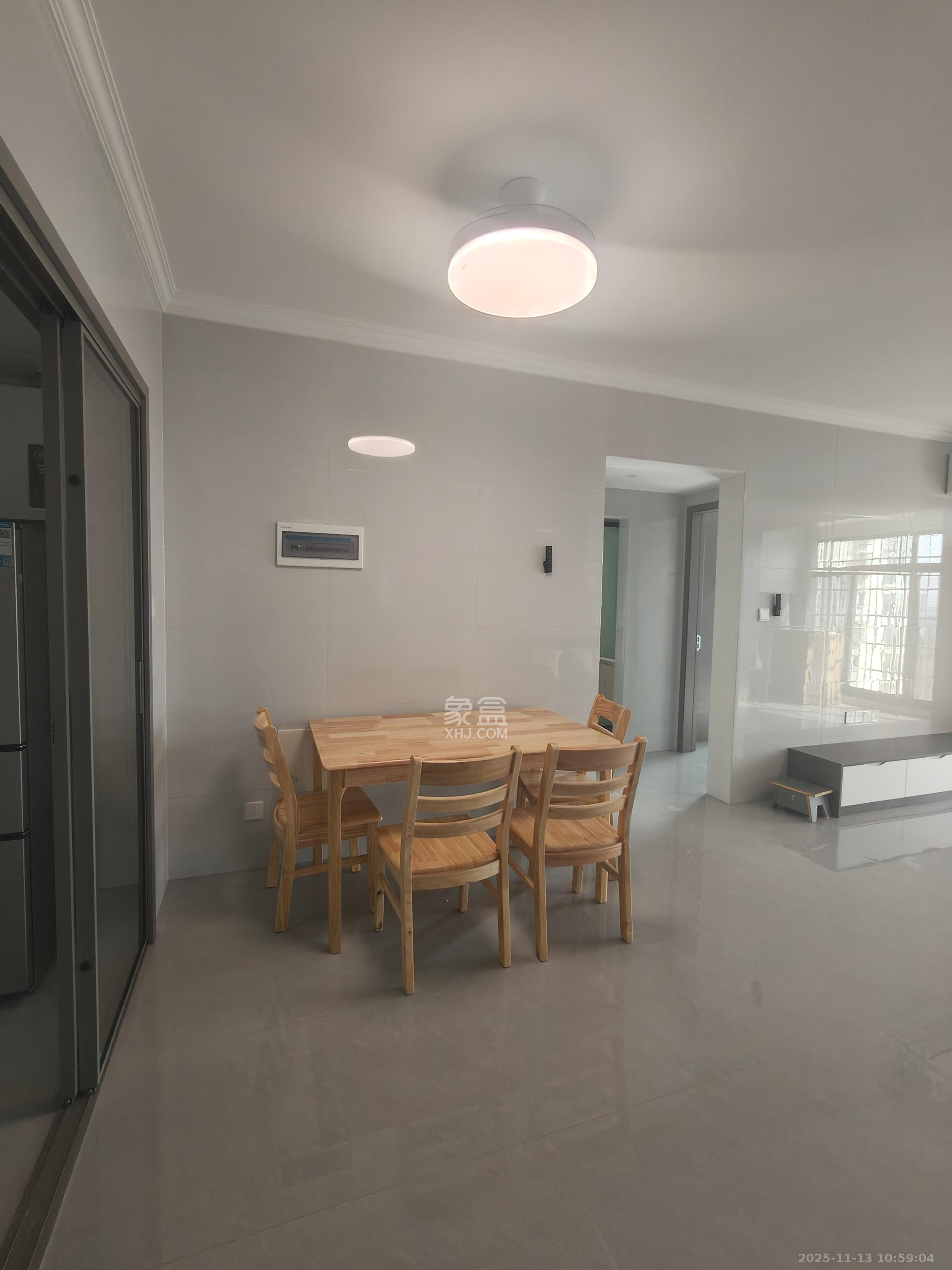 和景家园二期  2室2厅1卫    1750.0元/月室内图