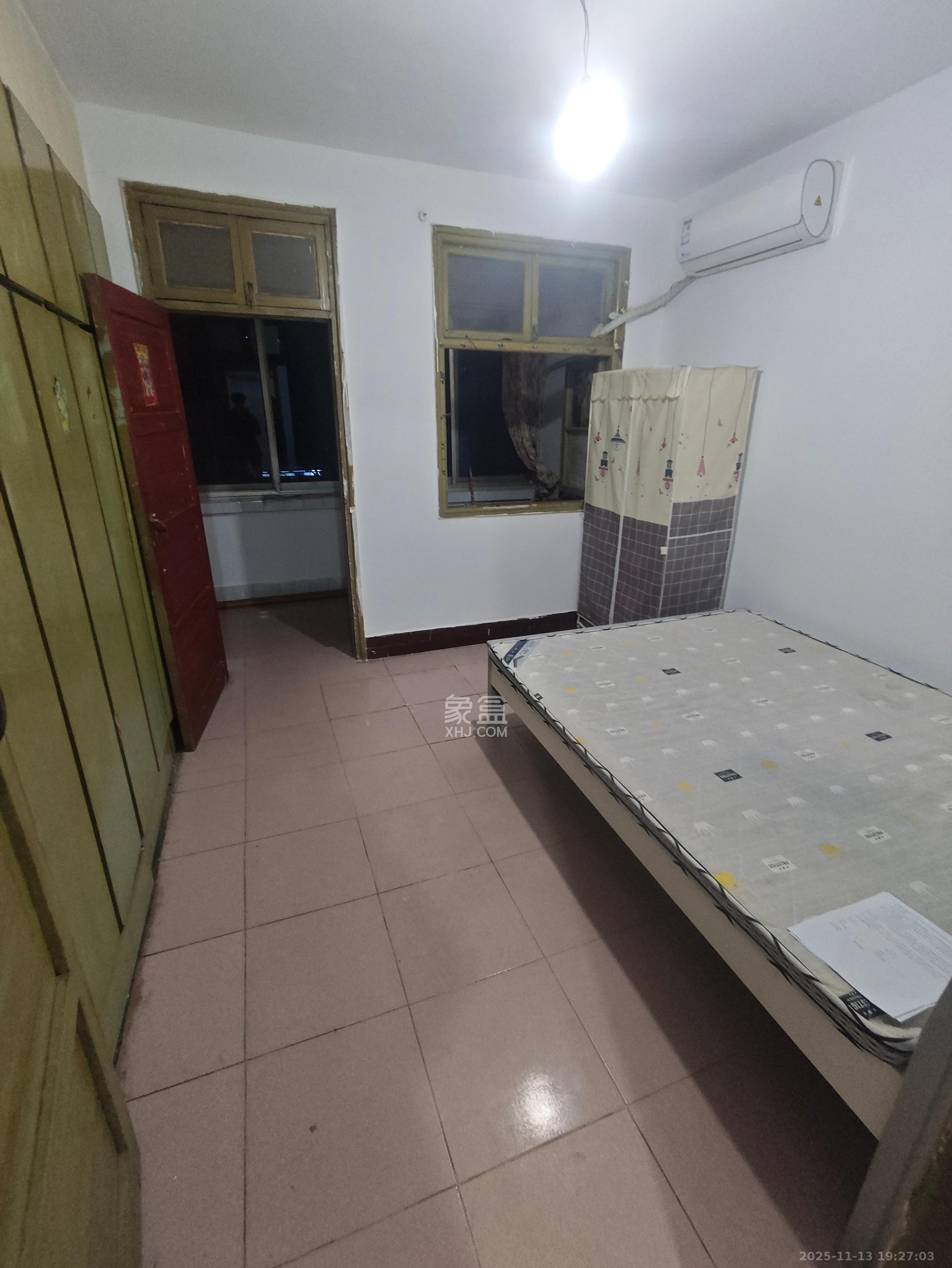 湖开小区（湖南开关厂宿舍）/南大桥社区  2室1厅1卫    1400.0元/月室内图