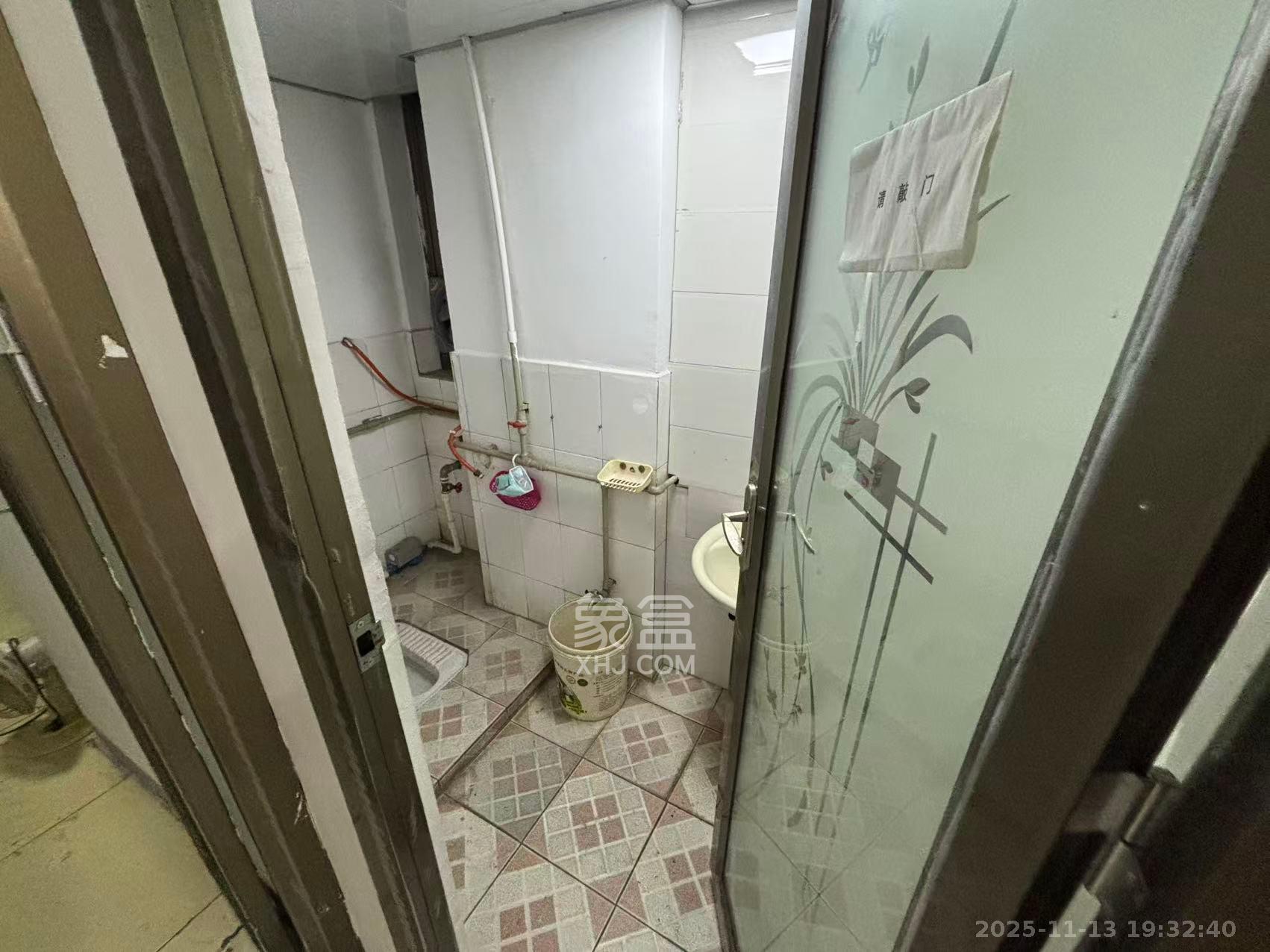 城开大厦 4室2厅2卫 3000.0元/月 城开大厦 4室2厅2卫 3000.0元/月室内图