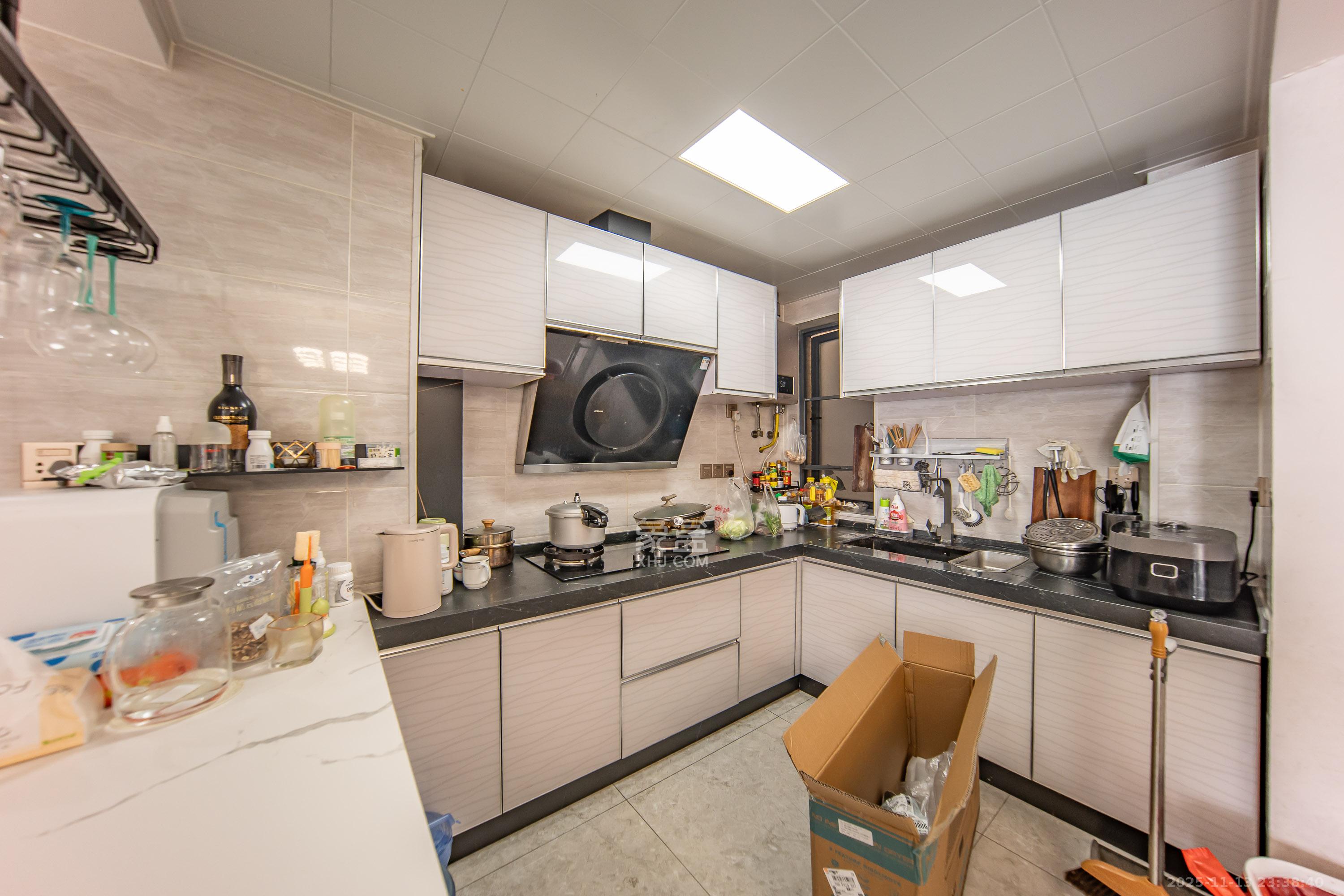 兰亭湾畔 3室2厅2卫 150.0万 兰亭湾畔 3室2厅2卫 150.0万厨房