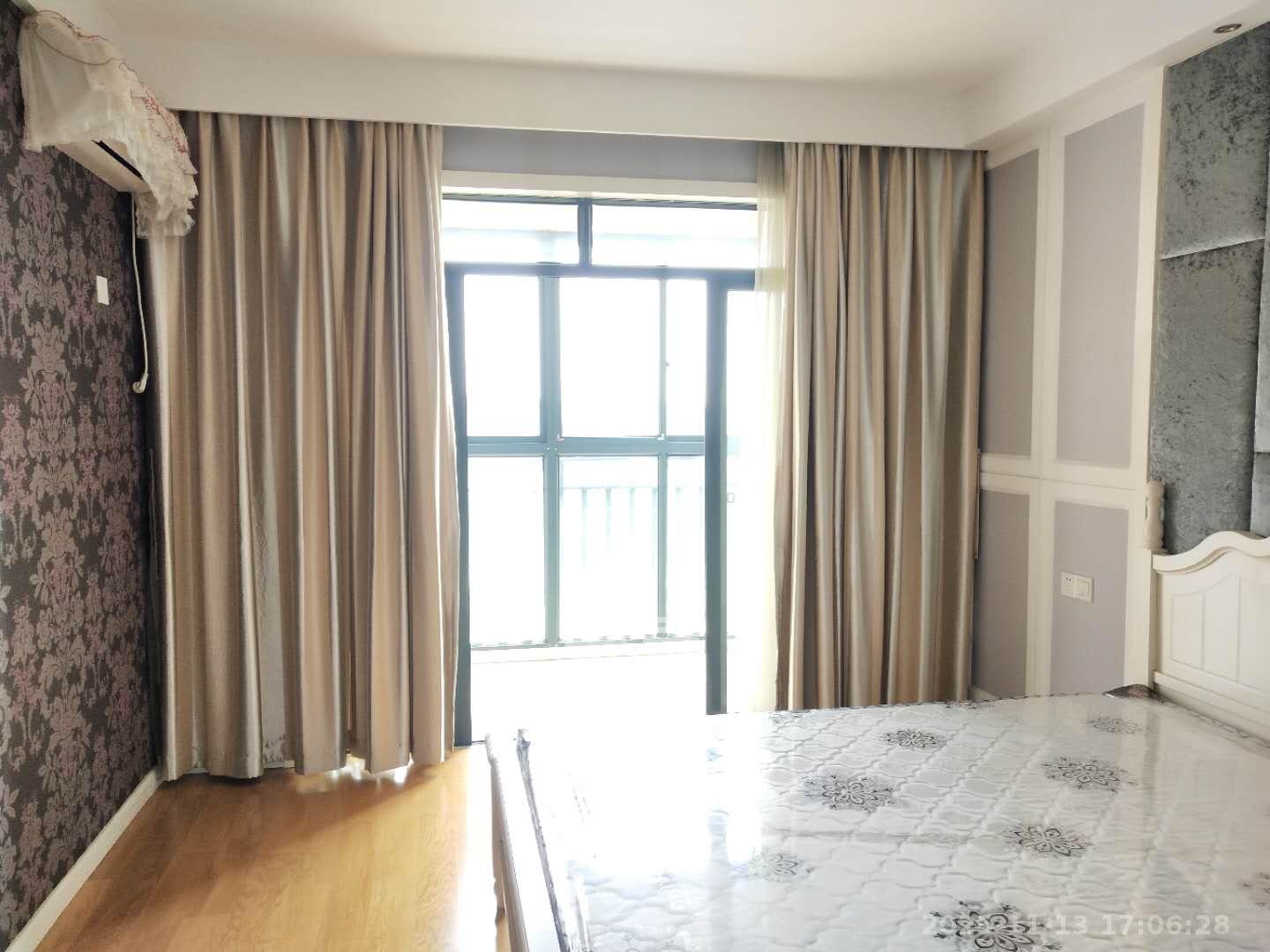 保利花园  3室2厅1卫    2200.0元/月室内图