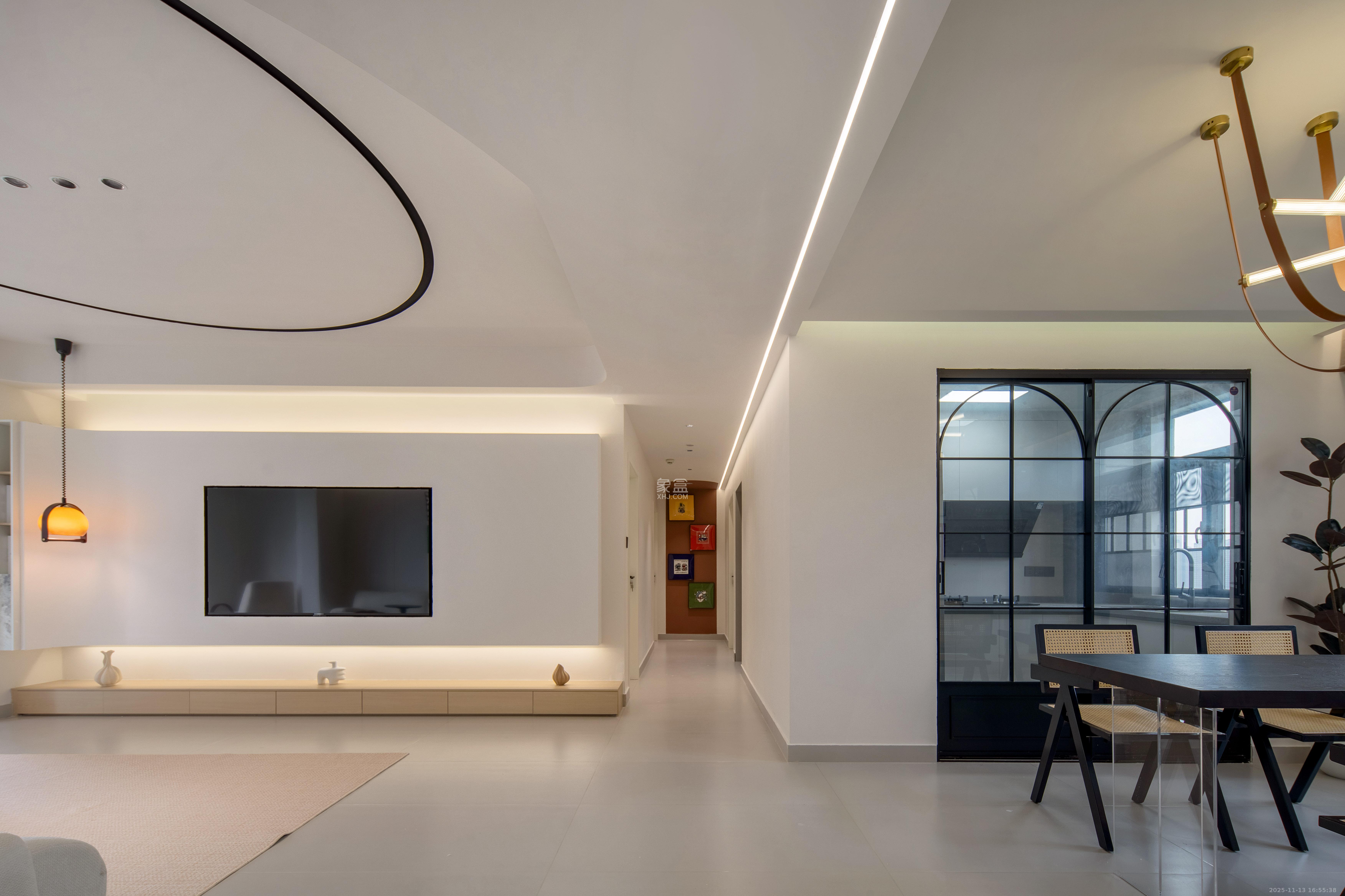 中建梅溪湖中心  4室2厅2卫    8000.0元/月室内图