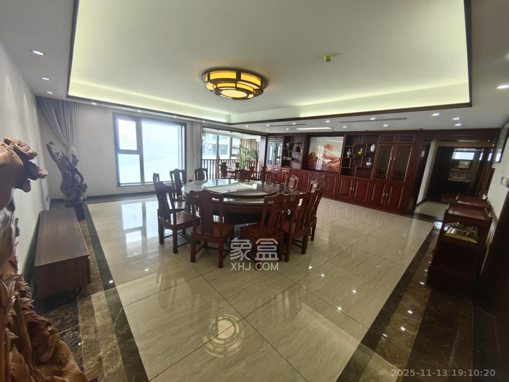 潮宗御苑 4室2厅2卫 10000.0元/月 潮宗御苑 4室2厅2卫 10000.0元/月室内图