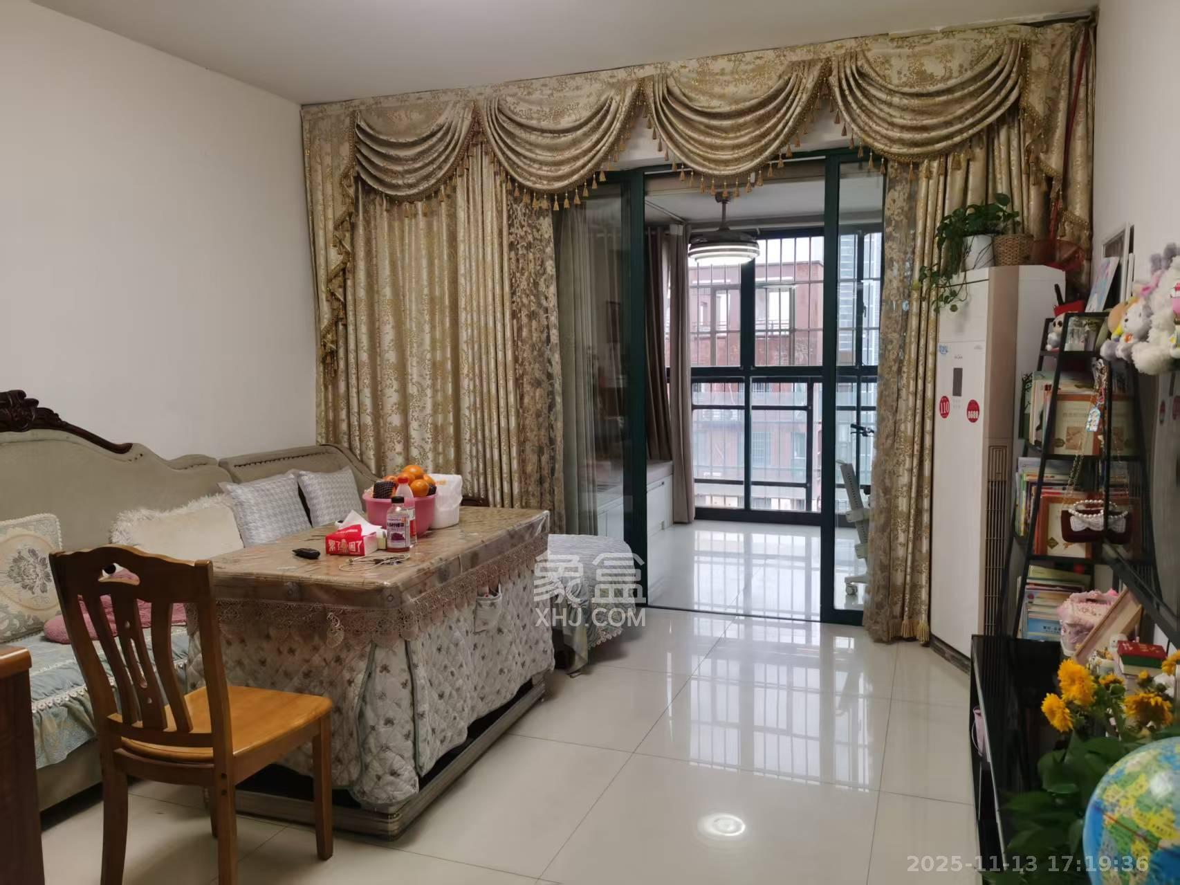 华盛世纪新城  2室2厅1卫    2200.0元/月