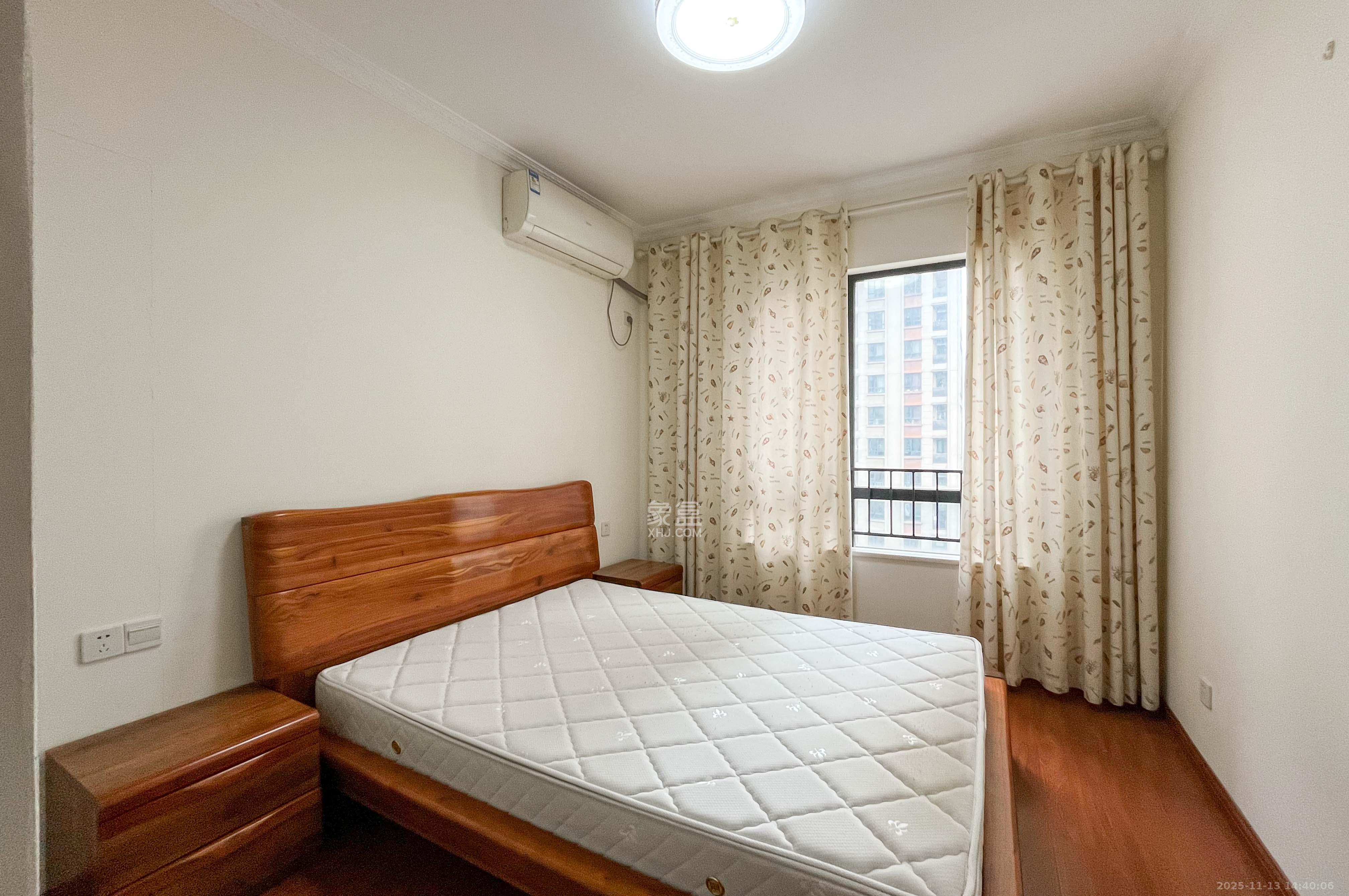 中海梅溪湖壹号 3室2厅1卫 120.0万 中海梅溪湖壹号 3室2厅1卫 120.0万其他