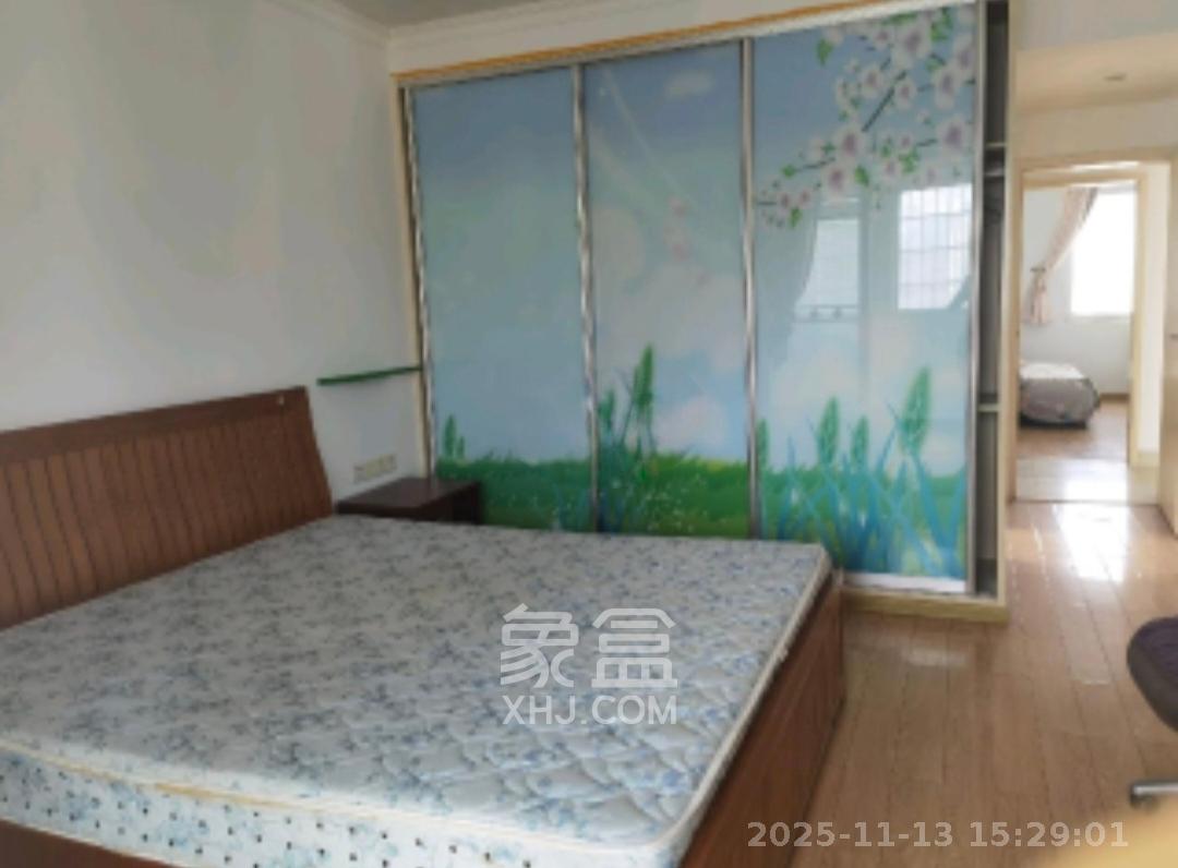 玛依拉山庄  3室2厅1卫    2500.0元/月