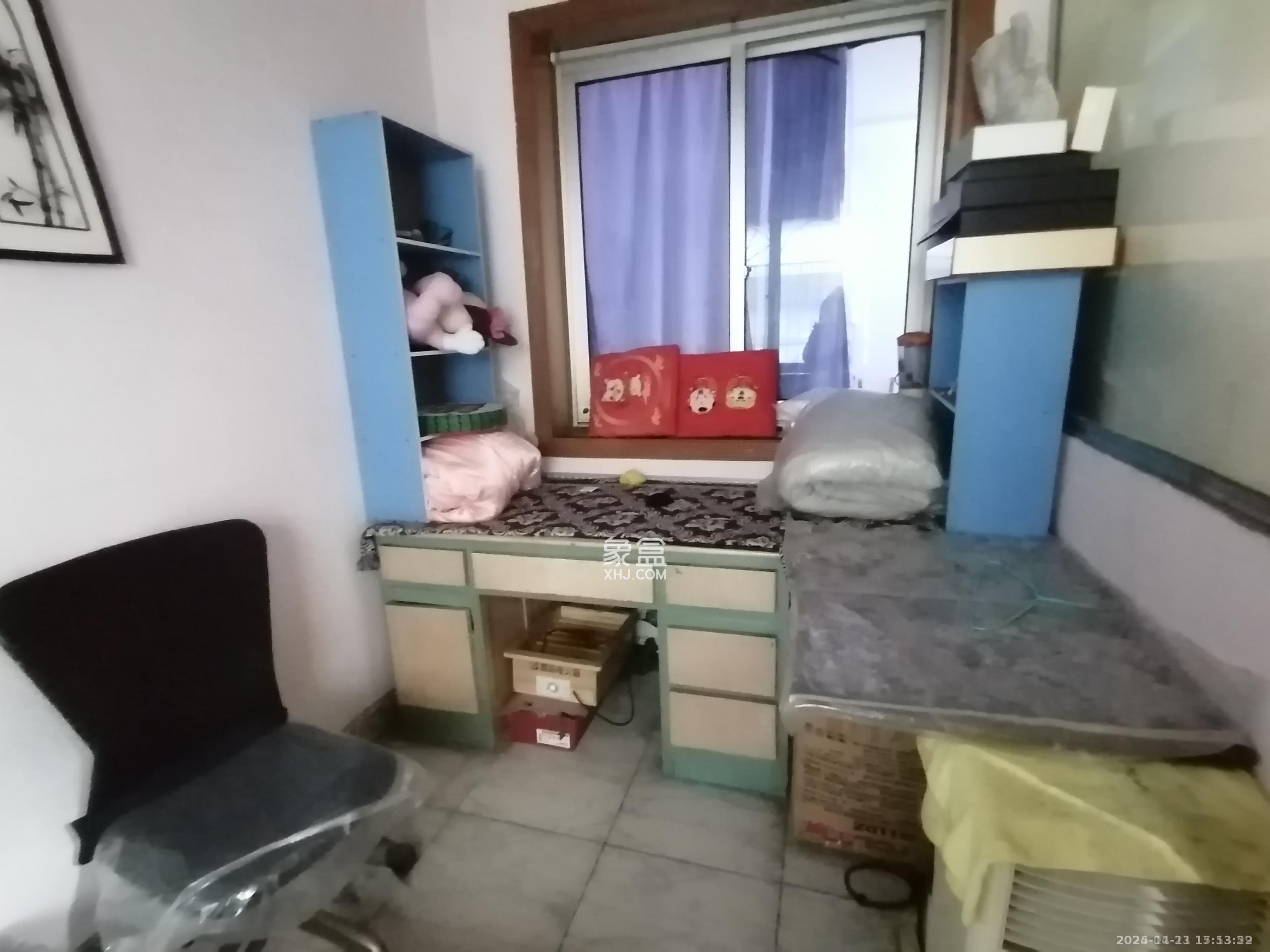 长监宿舍  3室2厅1卫    1300.0元/月室内图