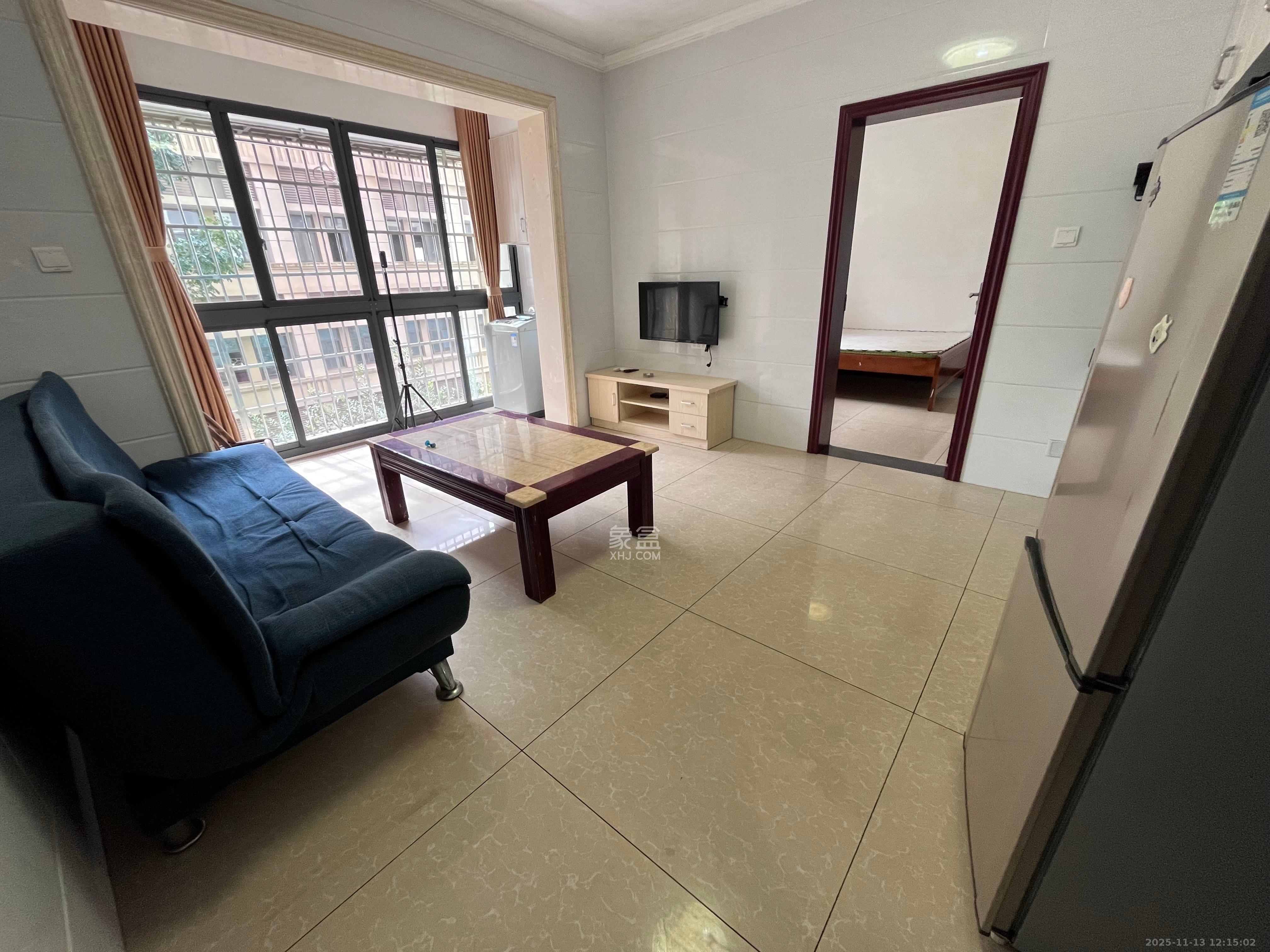 和康园小区  1室1厅1卫    1300.0元/月室内图