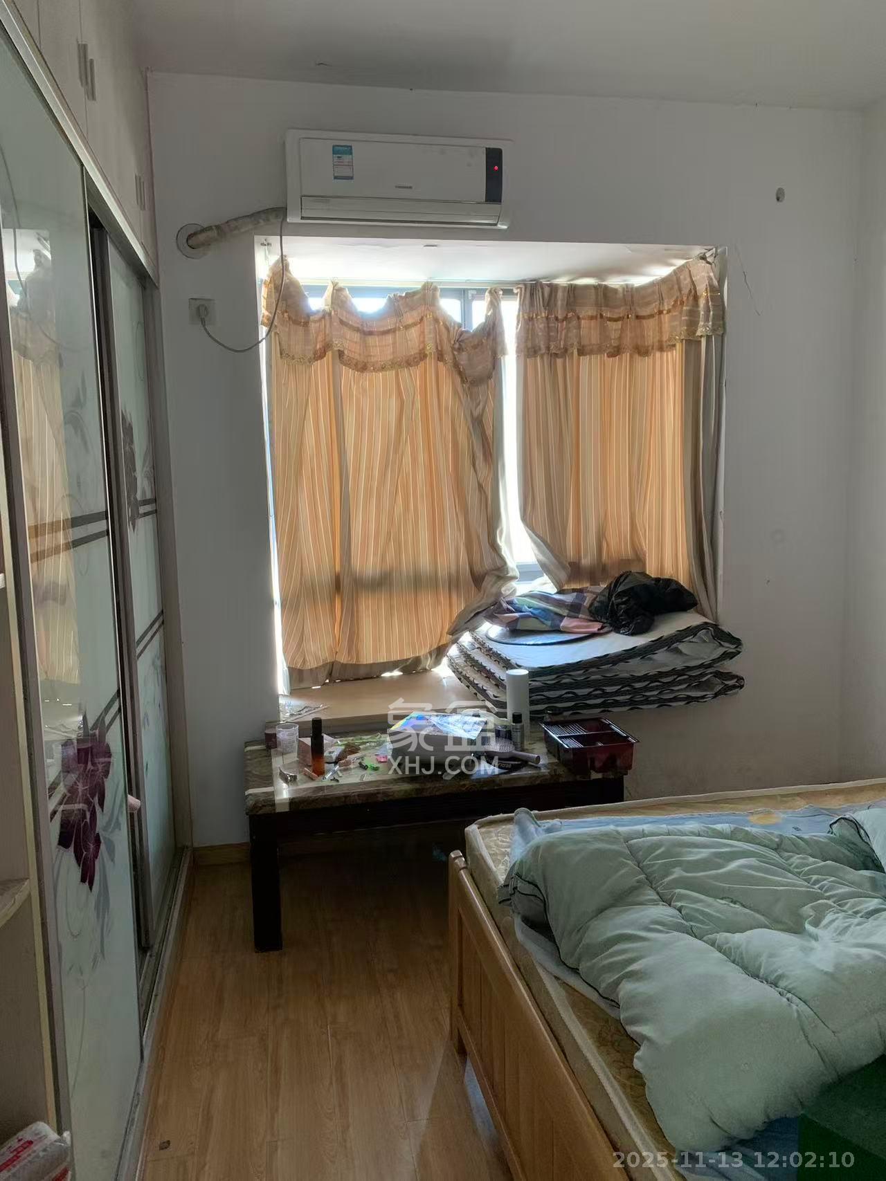 莲湖汽配城  3室2厅2卫    2500.0元/月室内图