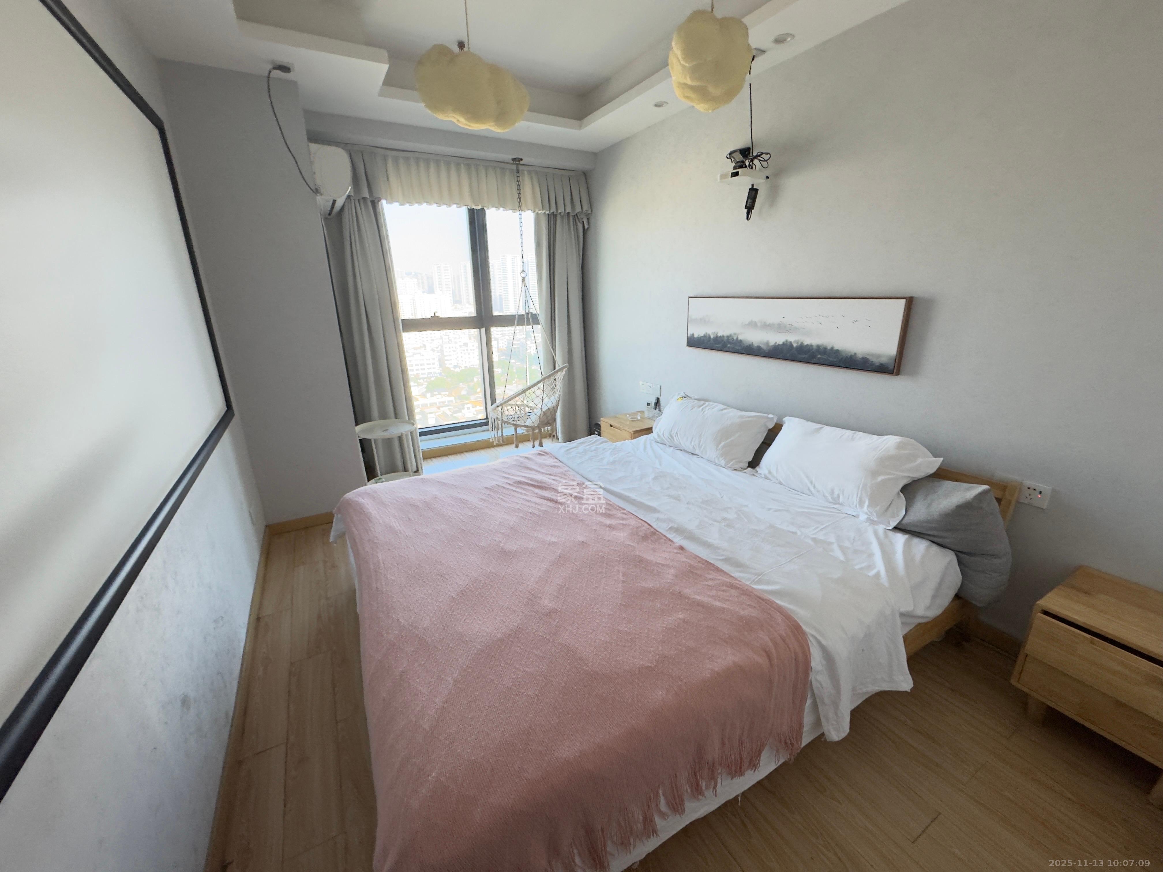 洋湖时代  1室1厅1卫    1200.0元/月