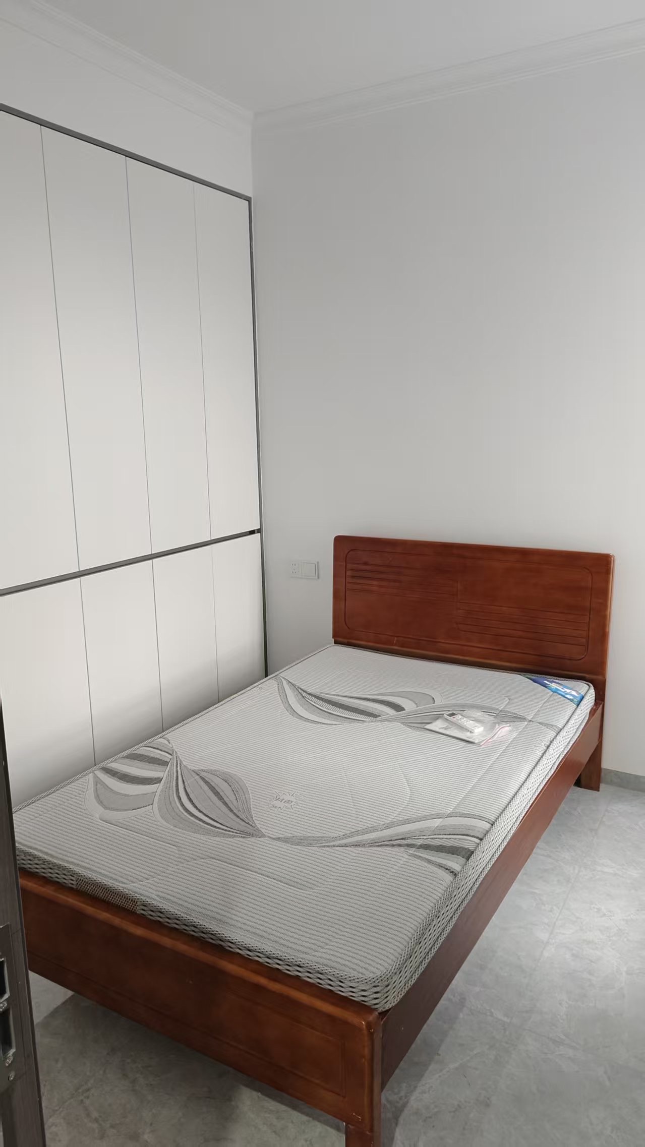 互助小区电梯房  2室2厅1卫    1600.0元/月室内图