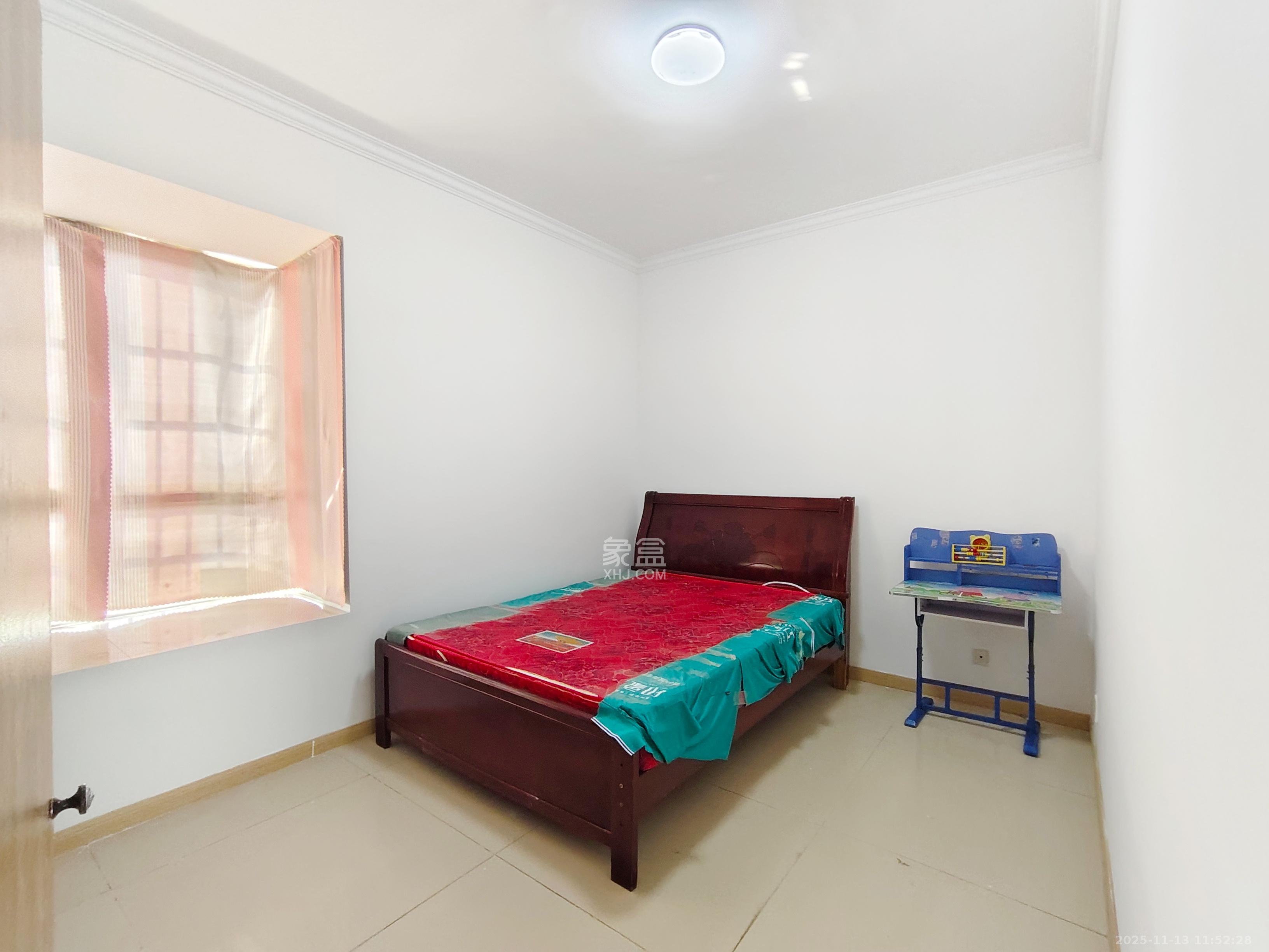 星沙商业步行街   129.94㎡      1500.0元/月室内图