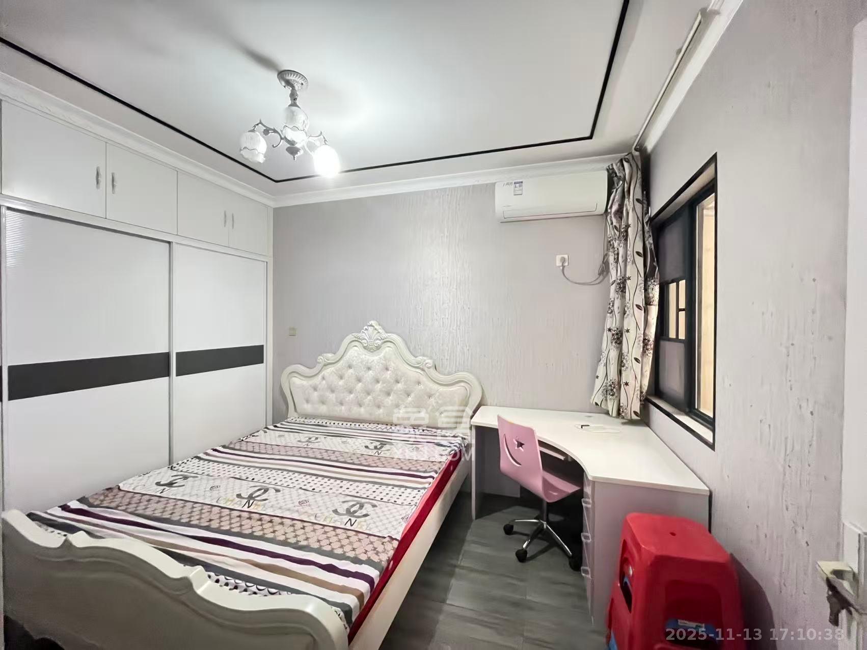 东合新苑  3室1厅1卫    2400.0元/月室内图