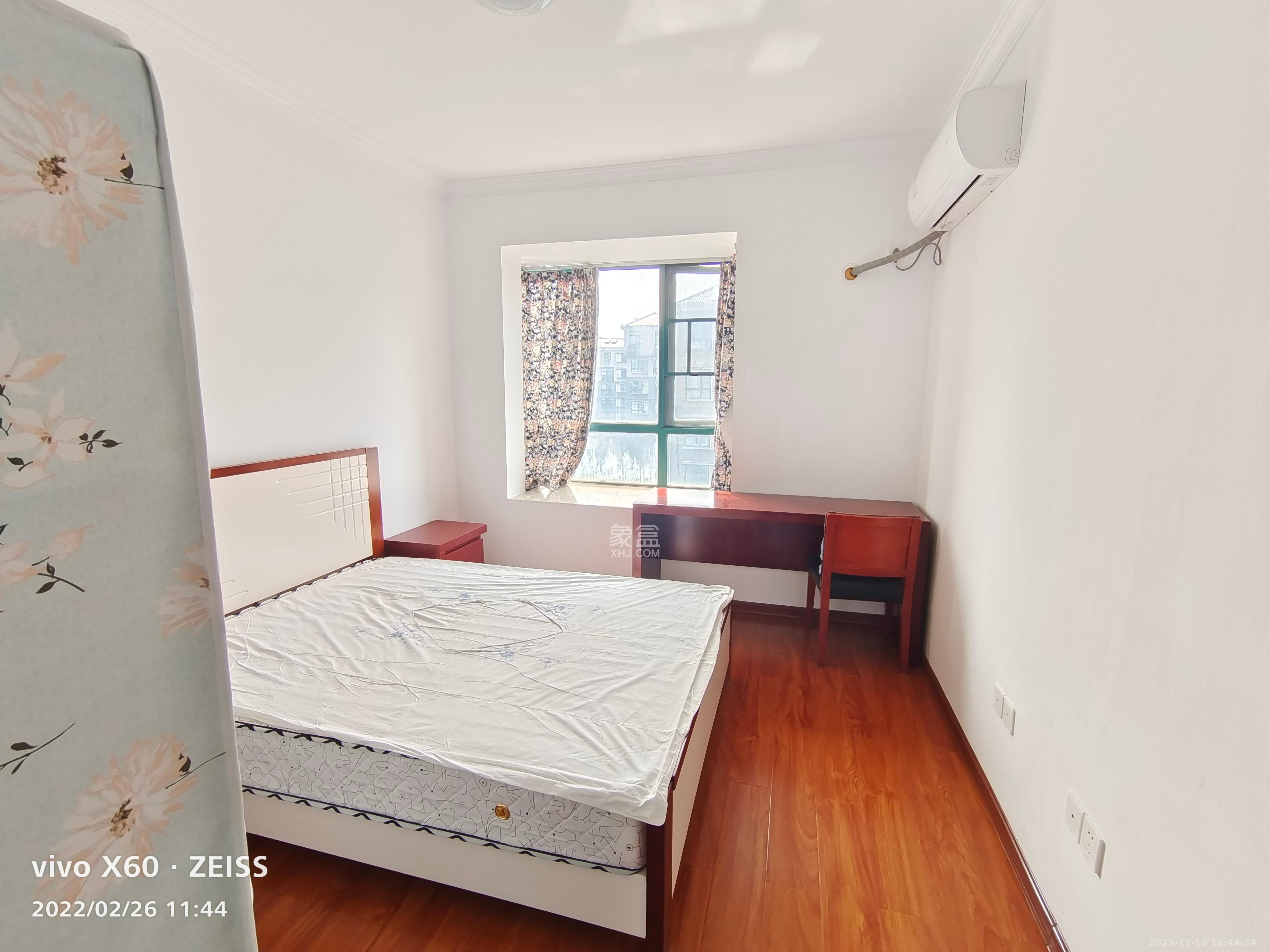 华天苑  3室2厅1卫    2400.0元/月室内图