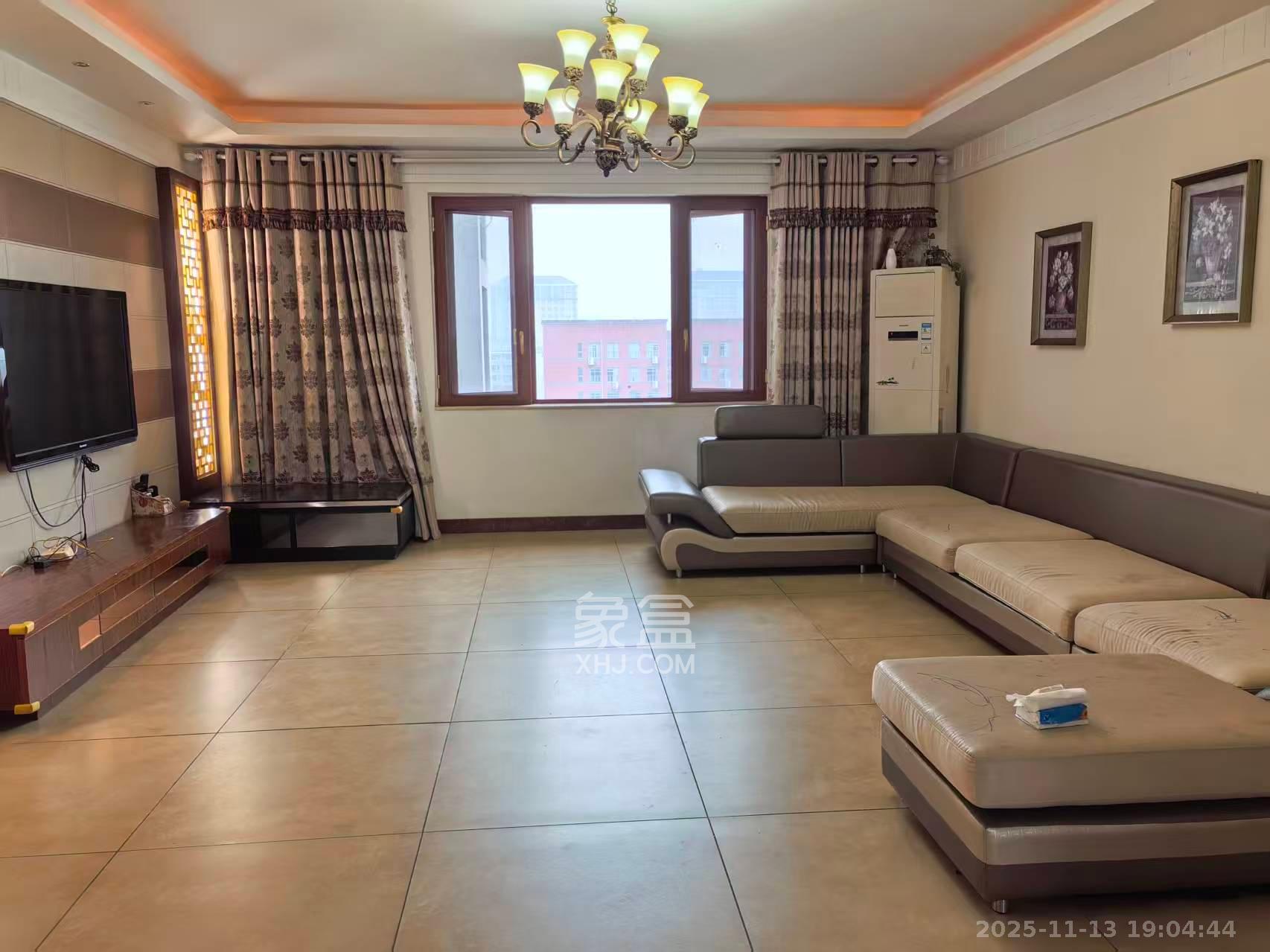 含浦家苑  1室0厅0卫    2600.0元/月